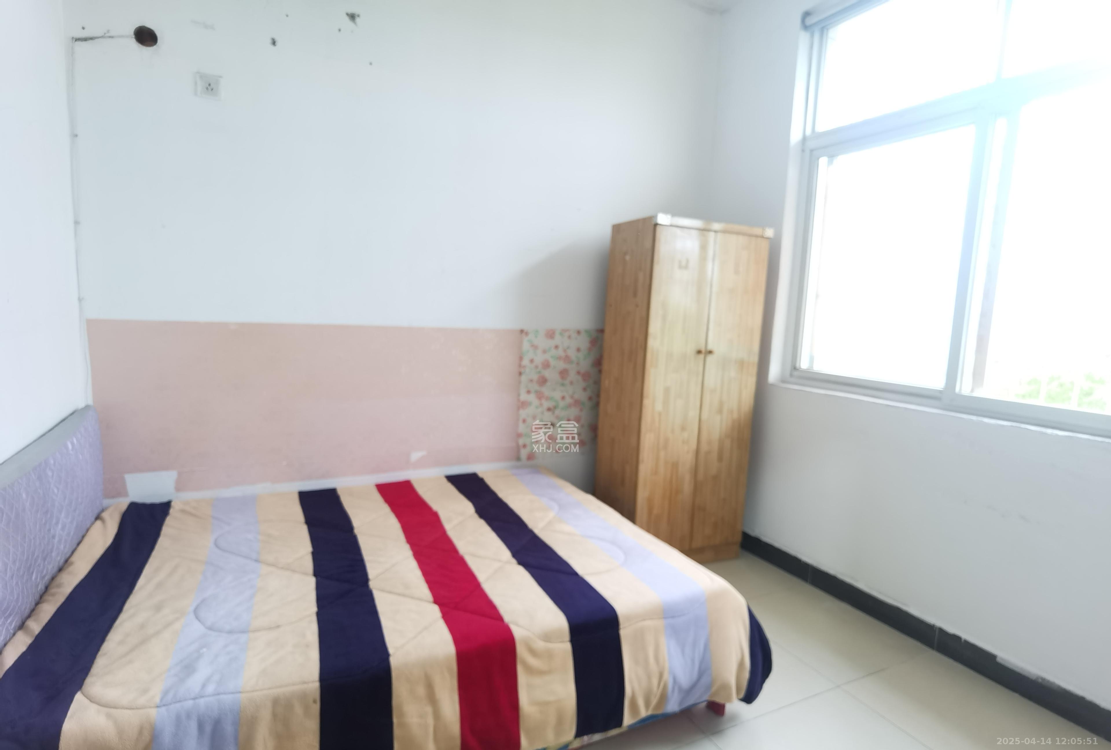 泉塘小区  2室1厅1卫   800.00元/月室内图