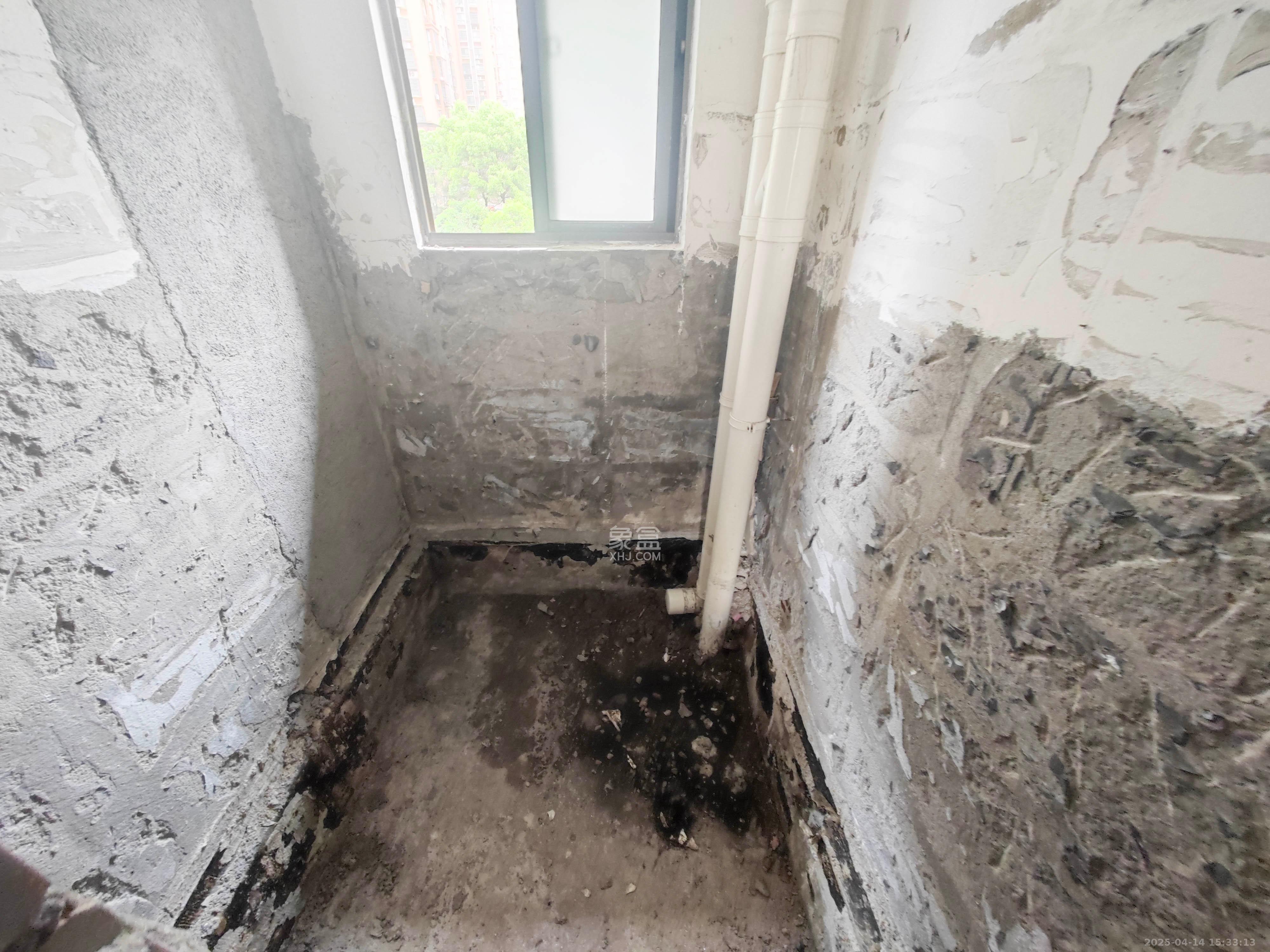 鑫天御景湾 3室2厅2卫 106.0万 鑫天御景湾 3室2厅2卫 106.0万卫生间