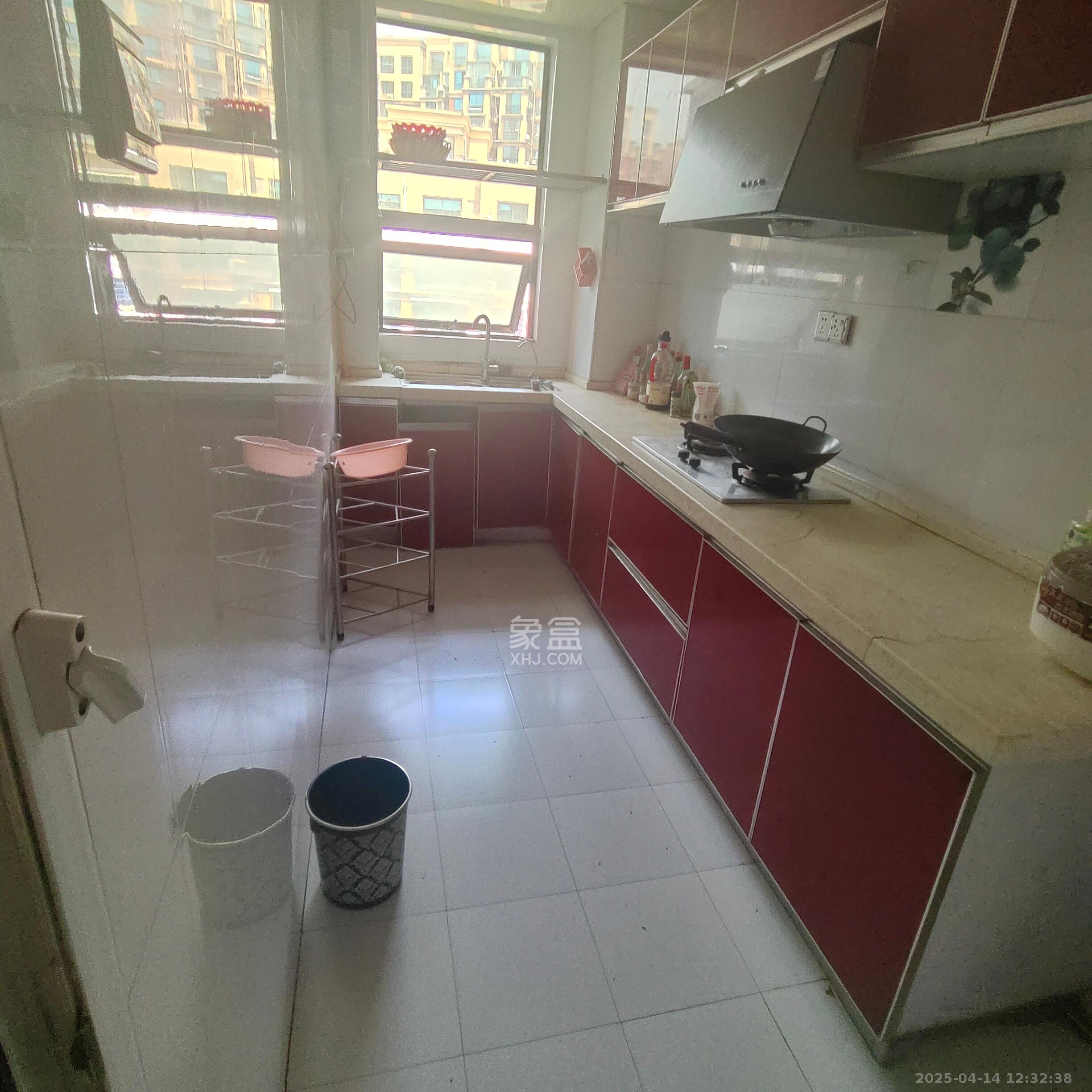 水岸天际(一期、二期) 2室2厅1卫 2200.0元/月 水岸天际(一期、二期) 2室2厅1卫 2200.0元/月室内图