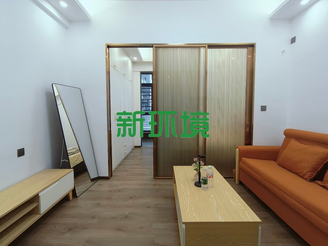 中天鹭鸶湾三期  1室0厅0卫   35.00万客厅