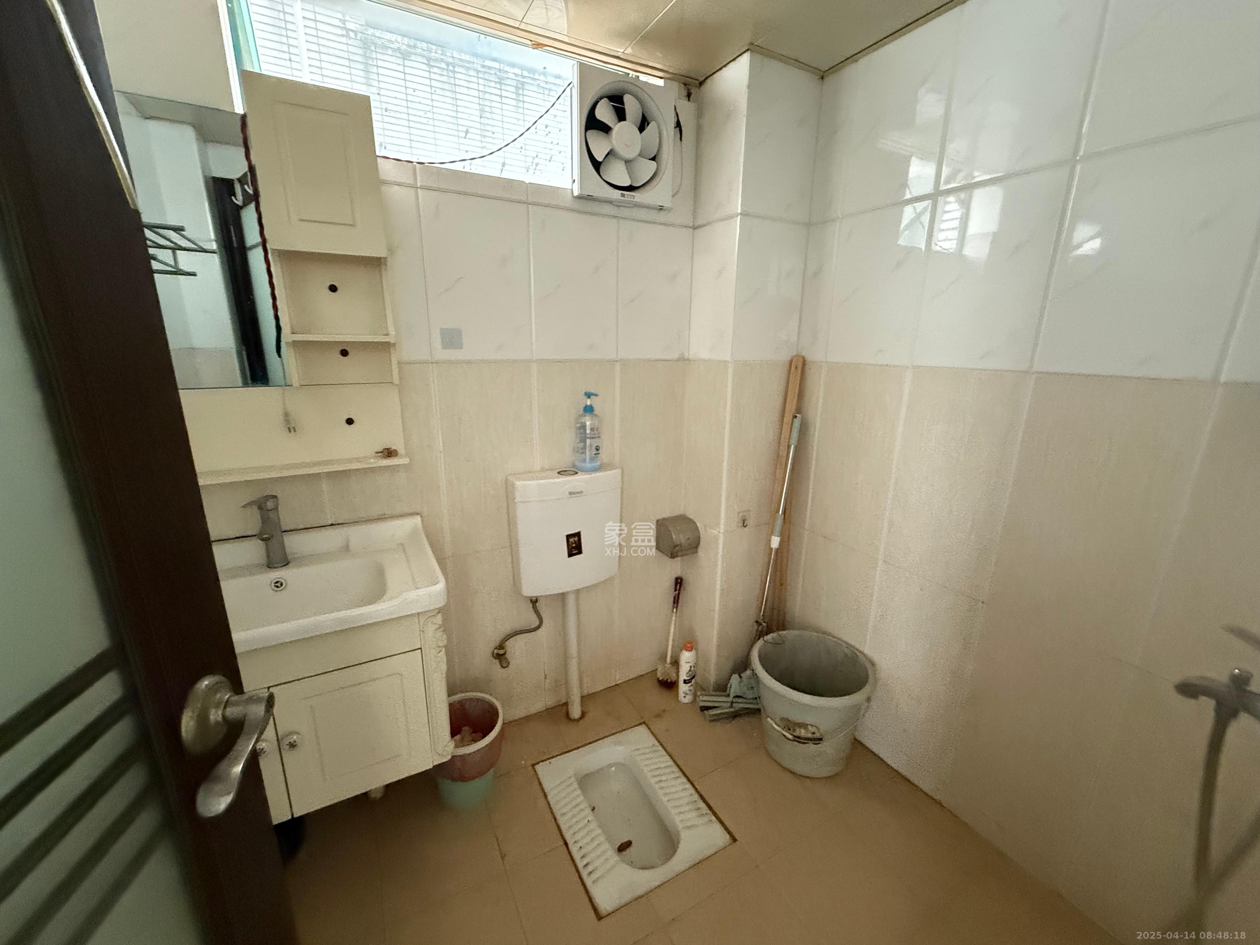 曙光大邸  3室2厅2卫   2500.00元/月室内图