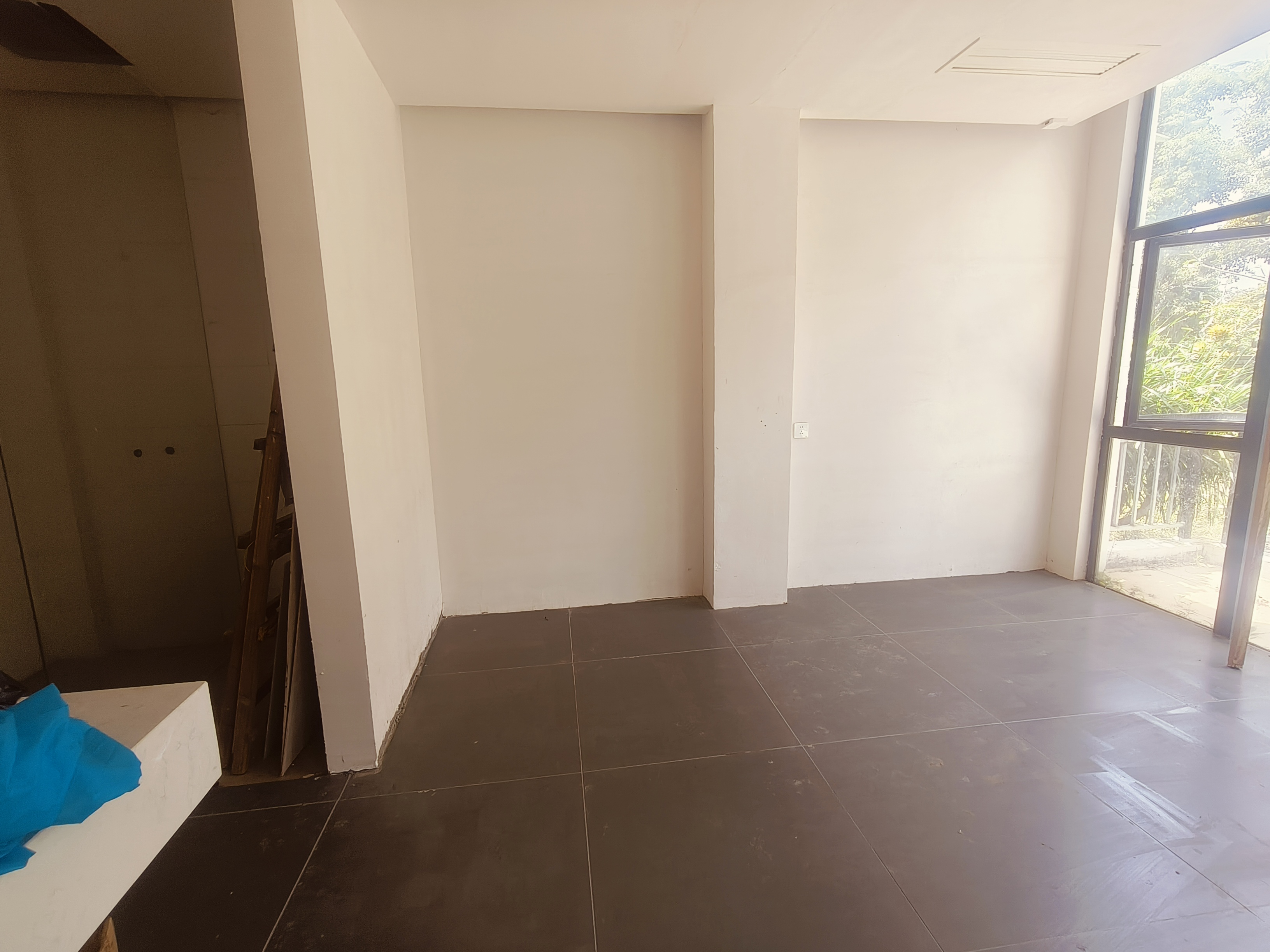 鸿洲江山 14室2厅2卫 20000.0元/月 鸿洲江山 14室2厅2卫 20000.0元/月室内图