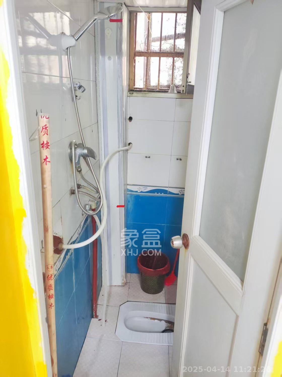 湘钢园南村  2室1厅1卫    700.0元/月 湘钢园南村  2室1厅1卫    700.0元/月室内图