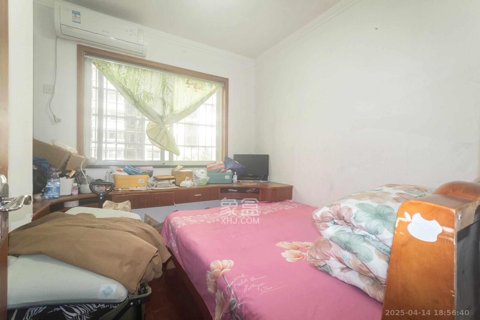 锦璨家园 4室2厅2卫 68.0万 锦璨家园 4室2厅2卫 68.0万卧室