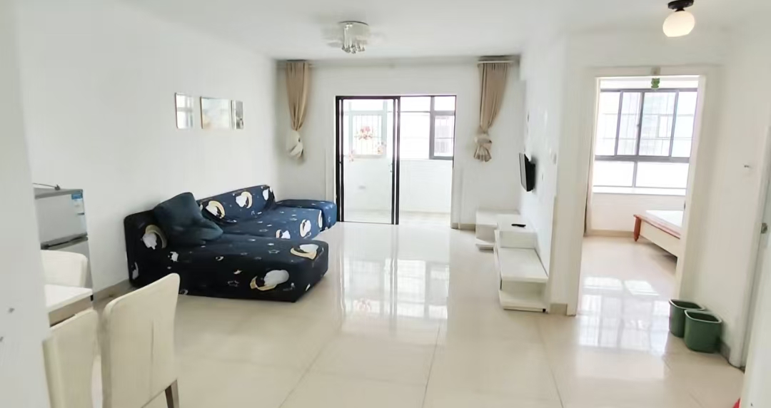 家顺花园  2室2厅1卫    102.0万 家顺花园  2室2厅1卫    102.0万室内图