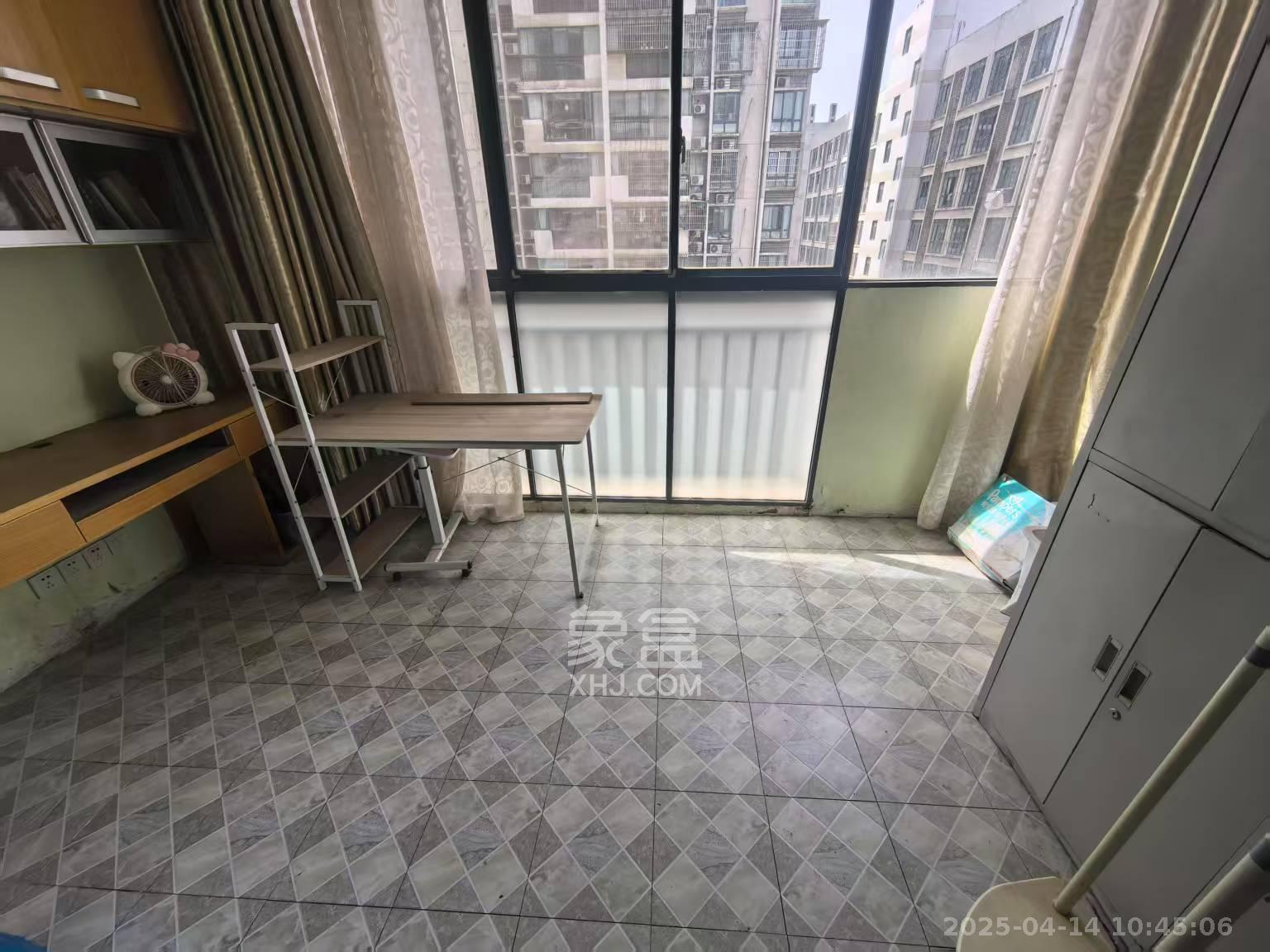 浏阳河畔家园  2室2厅2卫   2300.00元/月室内图