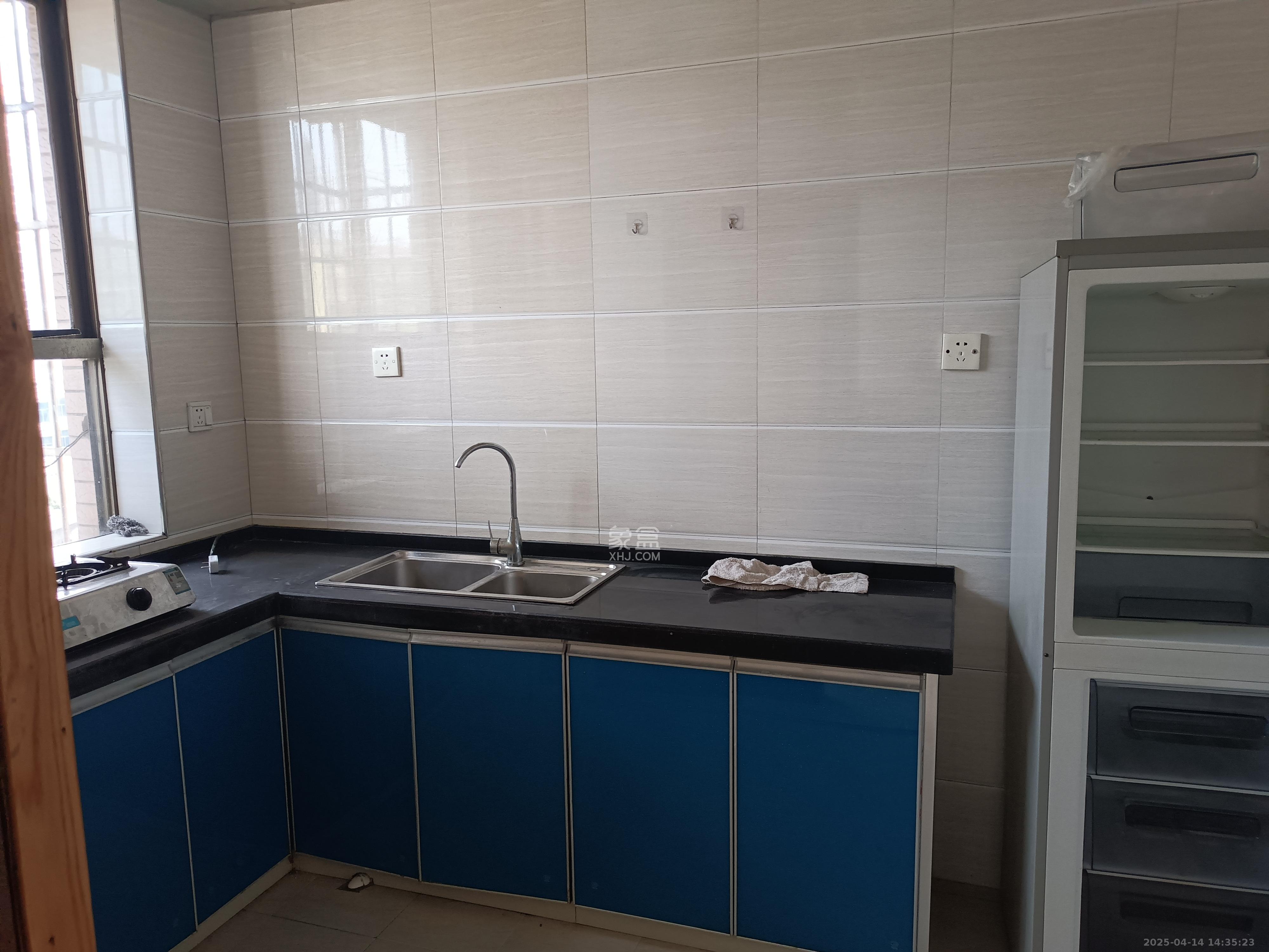 金峰小区北院(七里营社区) 1室0厅0卫 2000.0元/月 金峰小区北院(七里营社区) 1室0厅0卫 2000.0元/月室内图