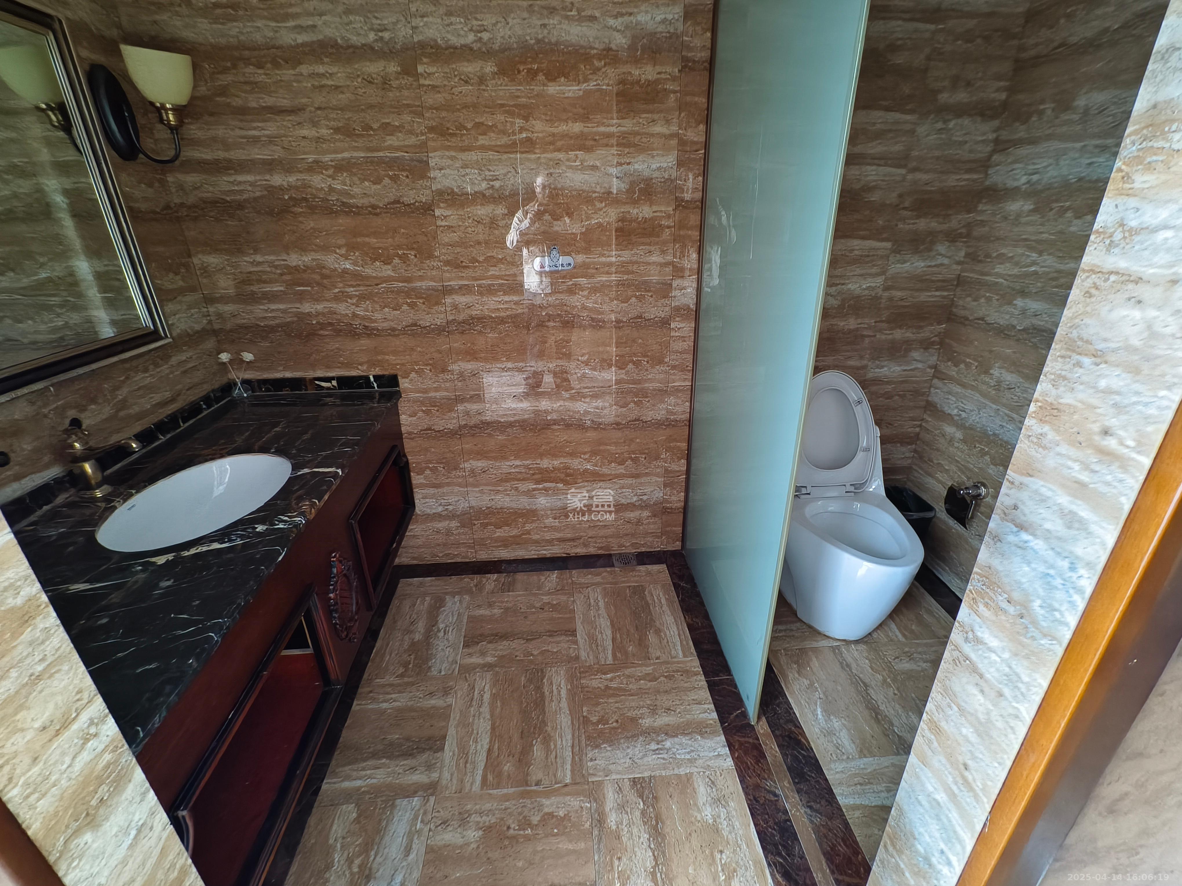 当代滨江MOMA  1室1厅1卫    1700.0元/月 当代滨江MOMA  1室1厅1卫    1700.0元/月室内图