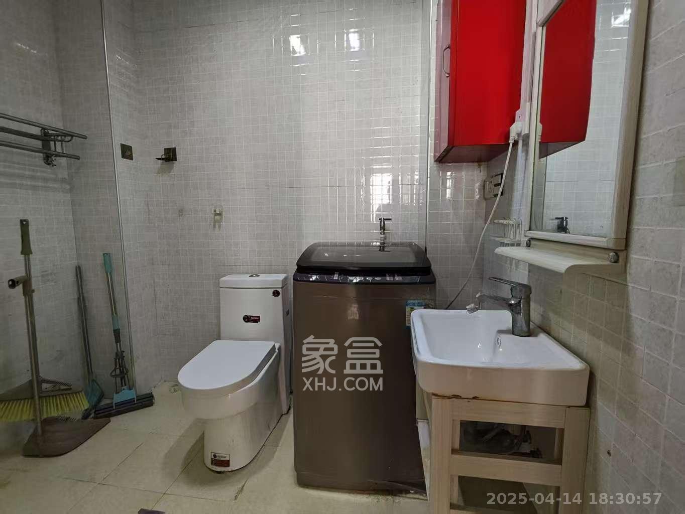 生活艺术城  2室1厅1卫   1700.00元/月