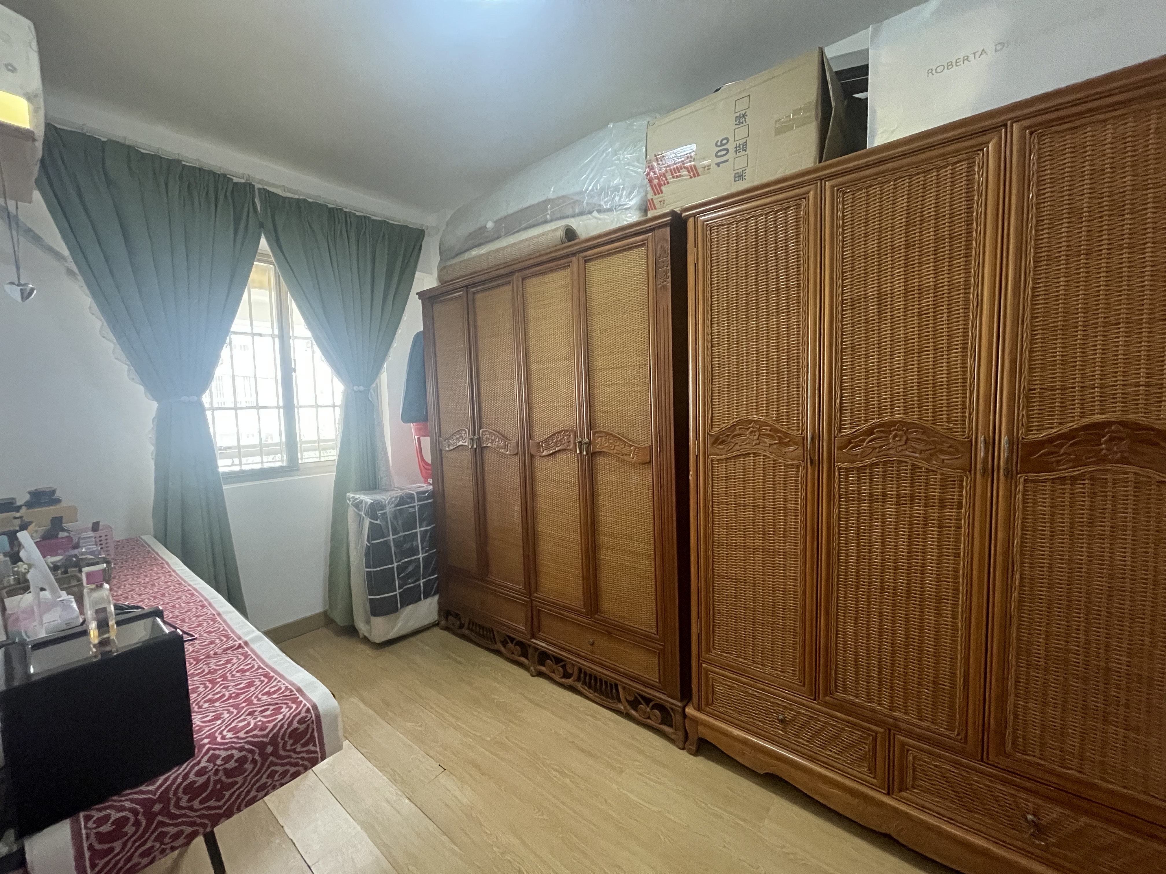 万恒城市花园 2室1厅1卫 116.0万 万恒城市花园 2室1厅1卫 116.0万客厅