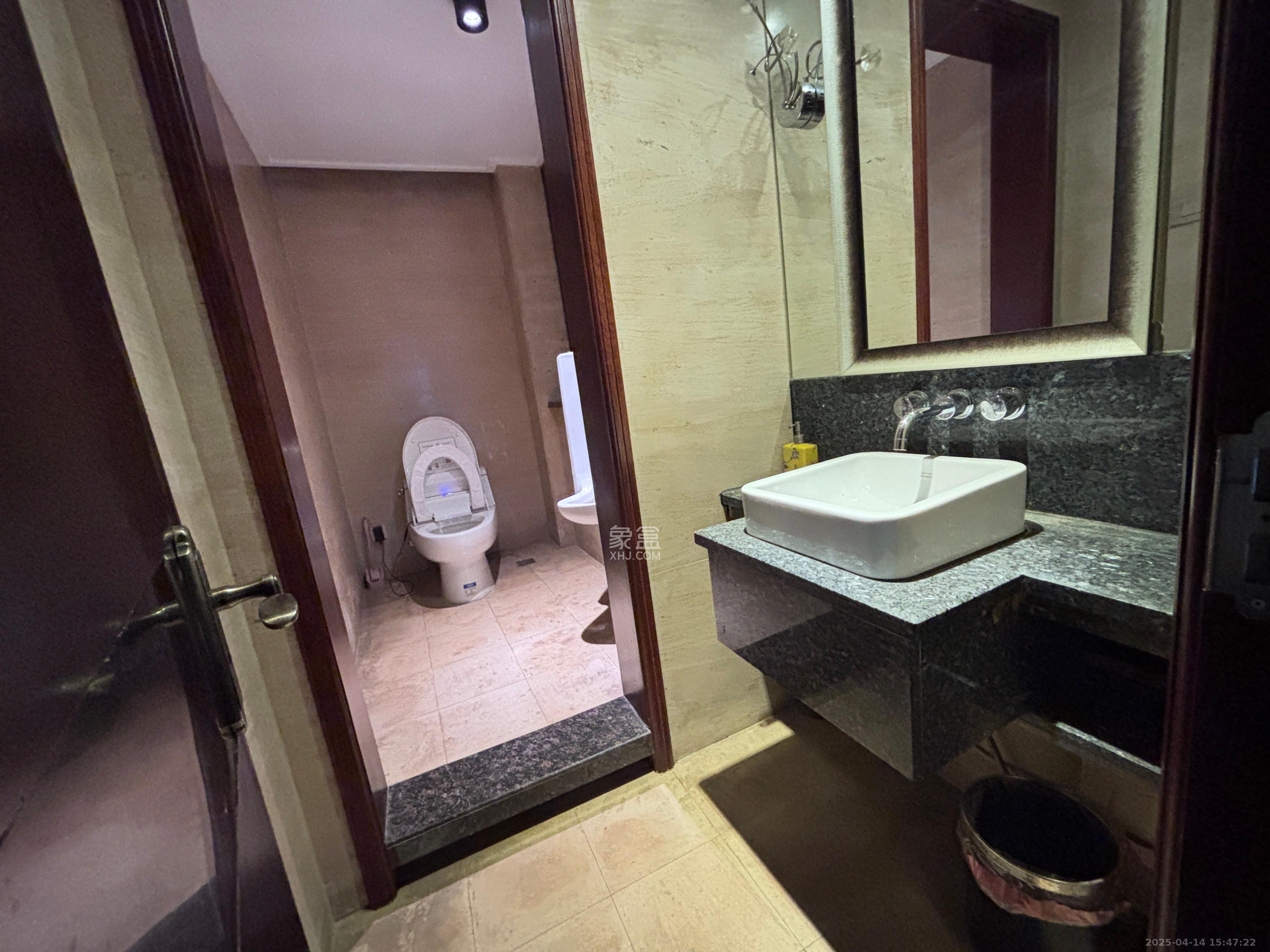 城市之心 1室1厅1卫 7000.0元/月 城市之心 1室1厅1卫 7000.0元/月室内图