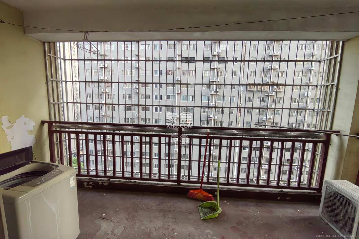 佳美星城 3室2厅1卫 1500.00元/月 佳美星城 3室2厅1卫 1500.00元/月室内图