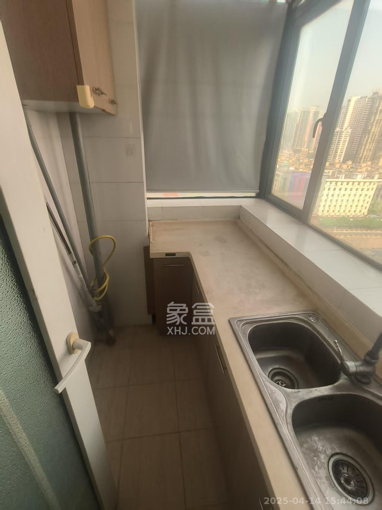 湘域中央  1室0厅1卫    2500.0元/月 湘域中央  1室0厅1卫    2500.0元/月室内图