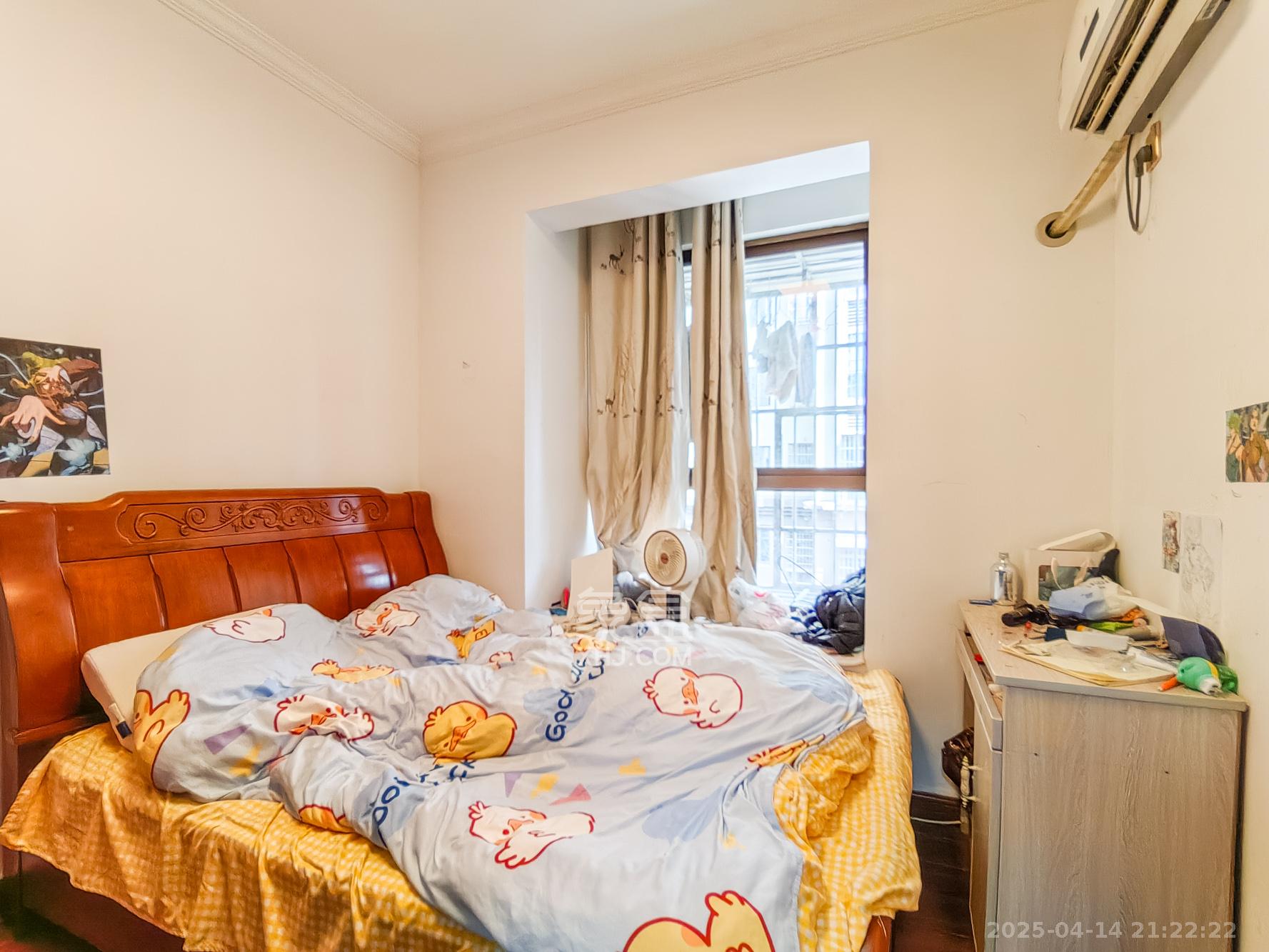 湖湾世景 3室2厅1卫 69.8万 湖湾世景 3室2厅1卫 69.8万卧室