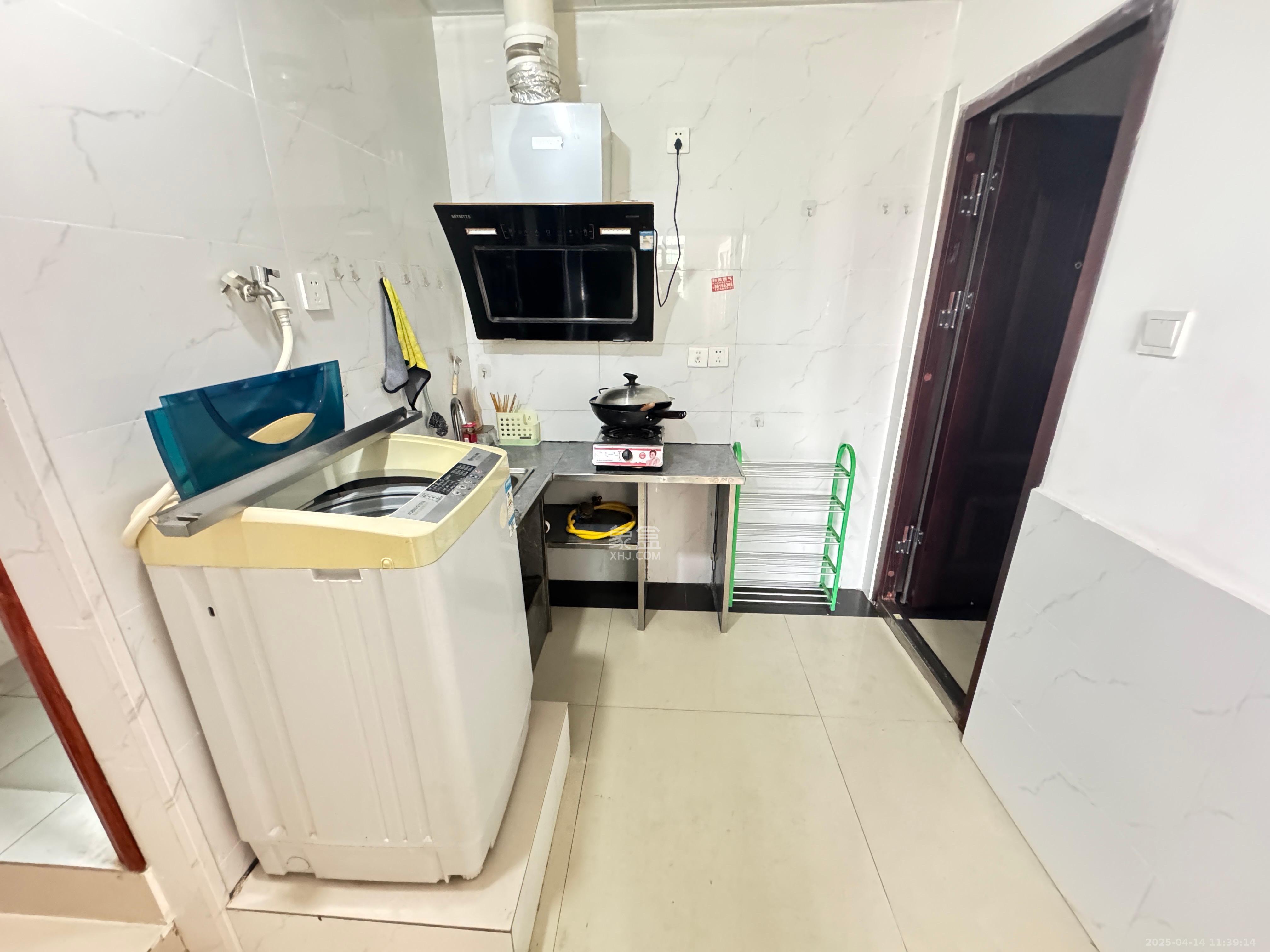 柏家塘小区 1室1厅1卫 1100.0元/月 柏家塘小区 1室1厅1卫 1100.0元/月室内图