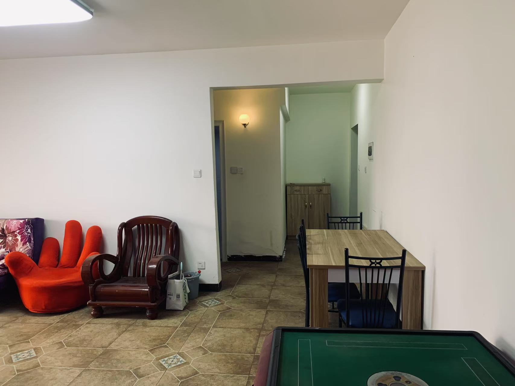 中元湘江翰林  2室2厅1卫    1400.0元/月 中元湘江翰林  2室2厅1卫    1400.0元/月室内图