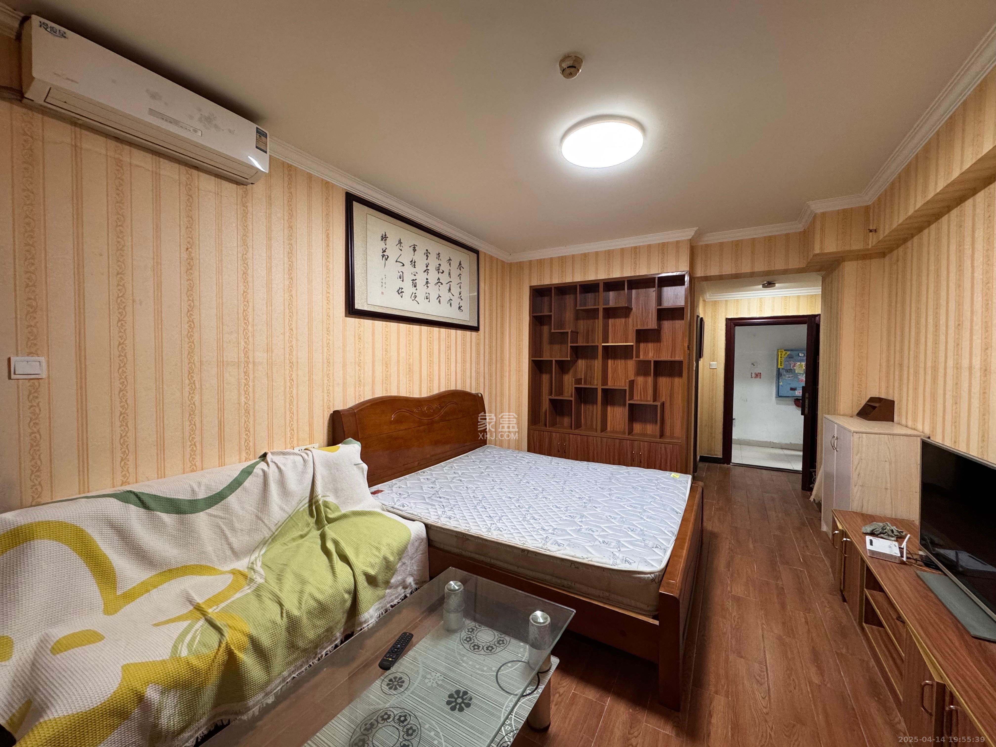 同鑫家园  1室1厅1卫   1300.00元/月室内图1