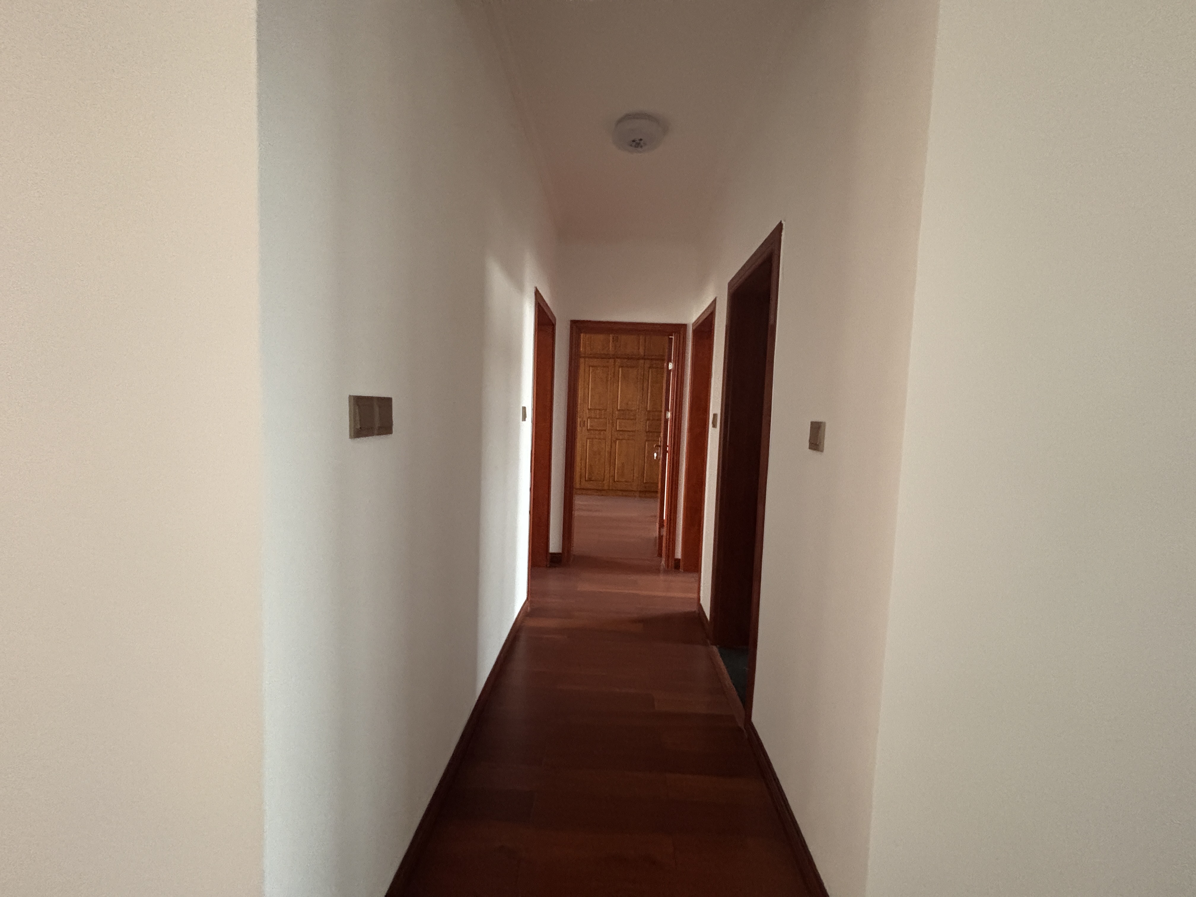 湾田和悦  4室2厅2卫    150.0万 湾田和悦  4室2厅2卫    150.0万客厅