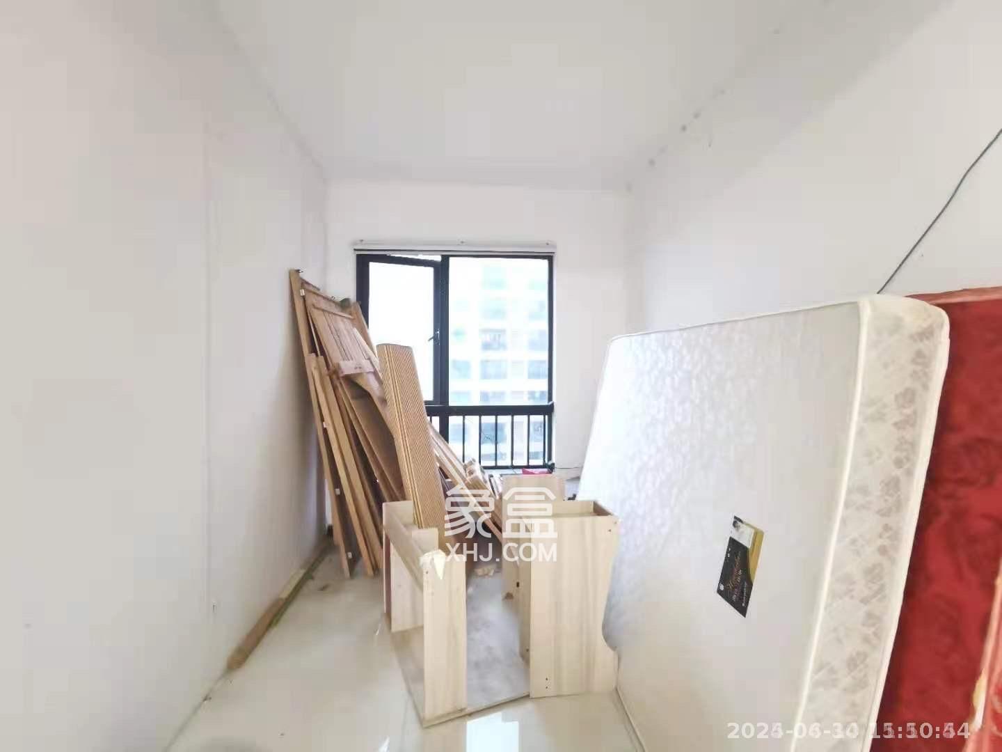 达美D6区  6室2厅2卫   4200.00元/月室内图