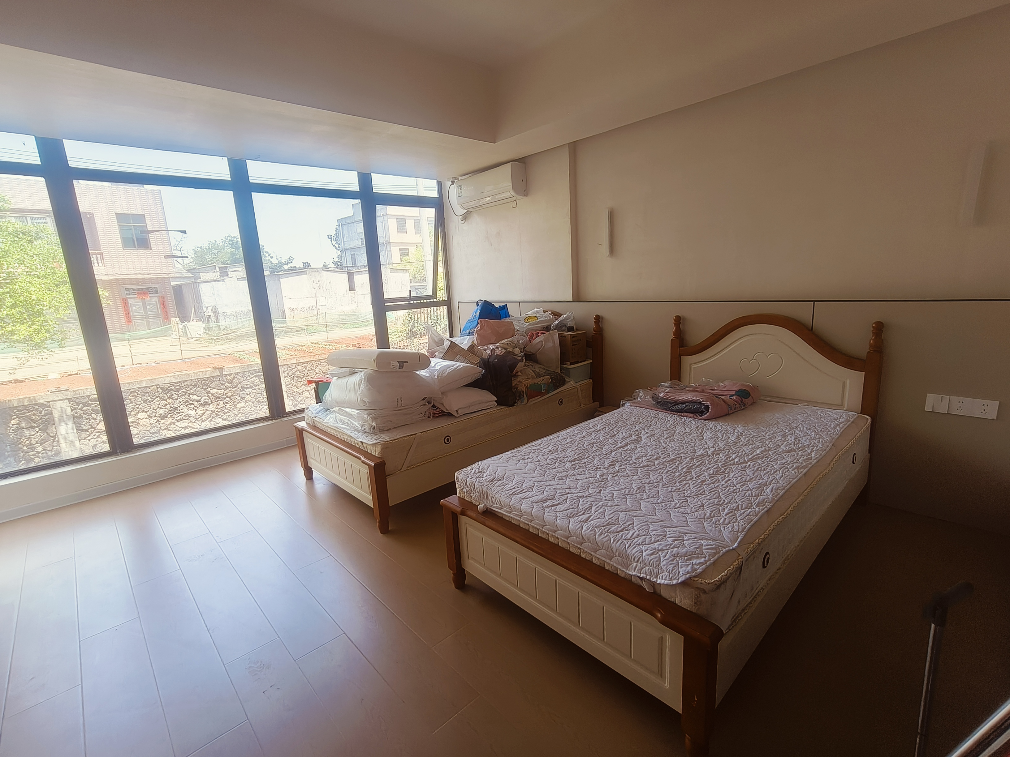 鸿洲江山 14室2厅2卫 20000.0元/月 鸿洲江山 14室2厅2卫 20000.0元/月室内图