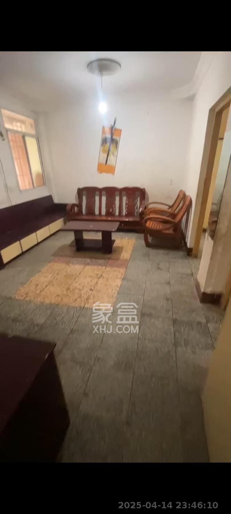 向韶村 3室2厅1卫 2200.0元/月 向韶村 3室2厅1卫 2200.0元/月室内图