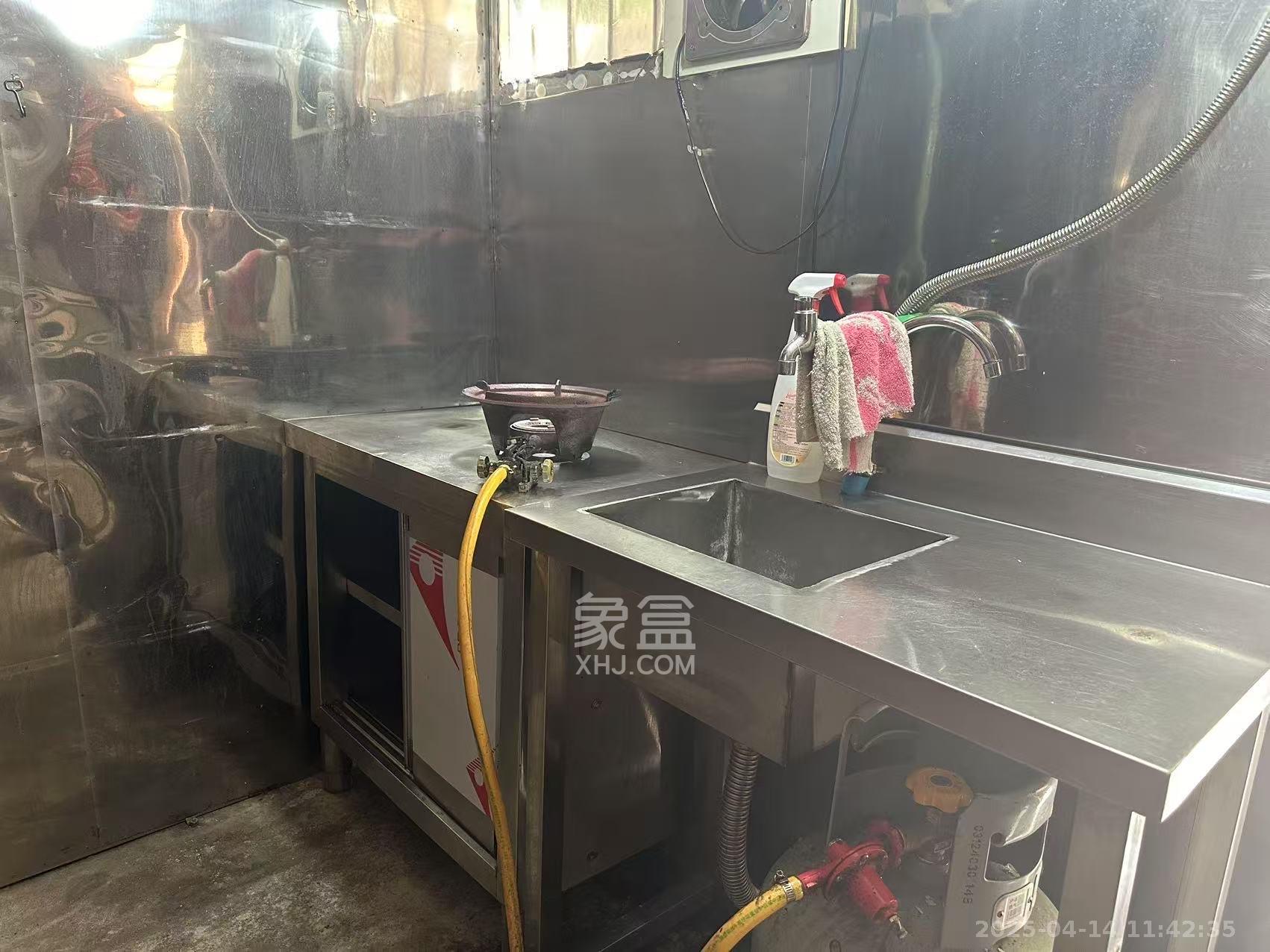 鄱阳小区 1室1厅1卫 500.0元/月 鄱阳小区 1室1厅1卫 500.0元/月室内图