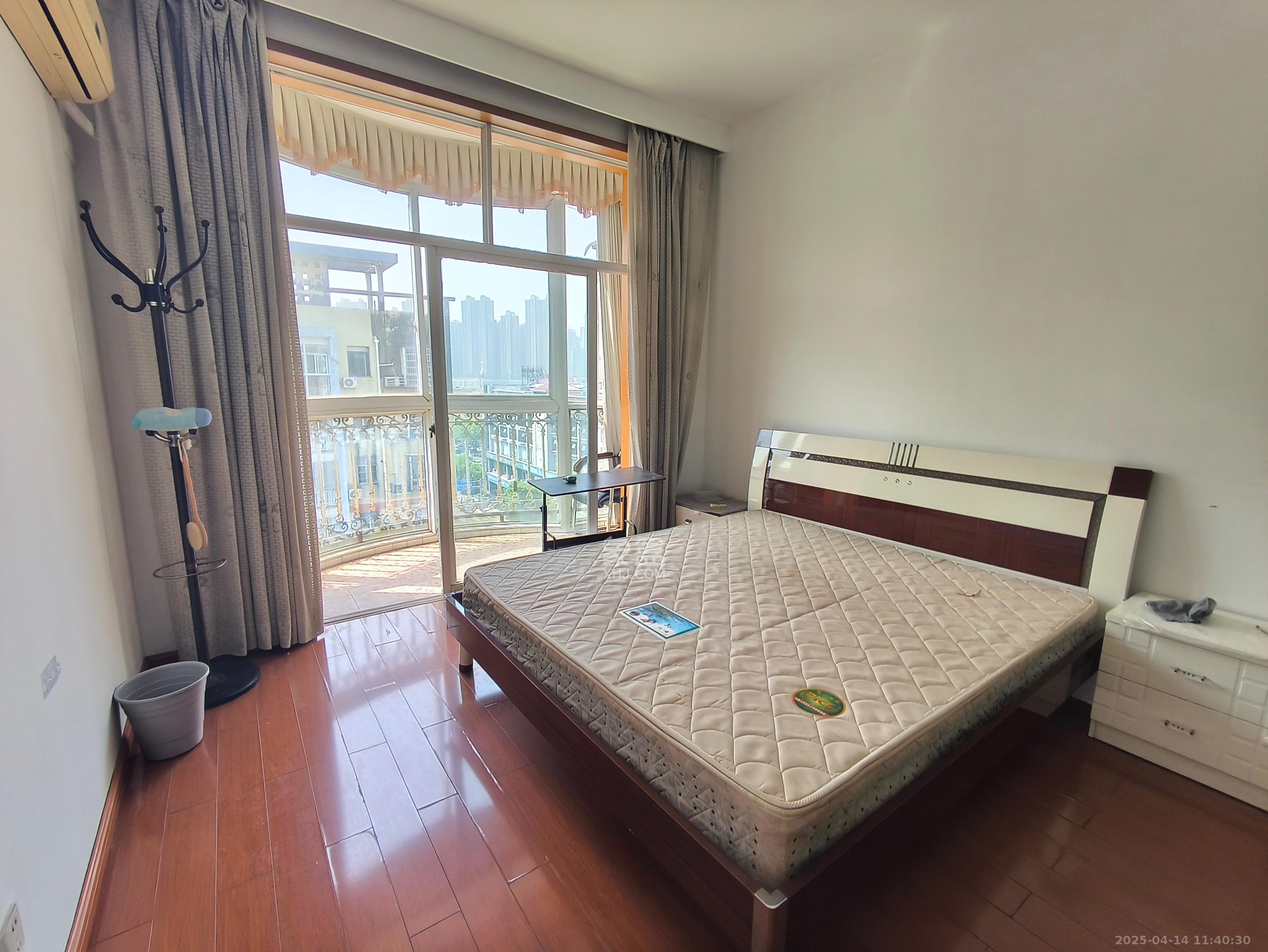 北国风光  3室2厅2卫    3000.0元/月 北国风光  3室2厅2卫    3000.0元/月室内图