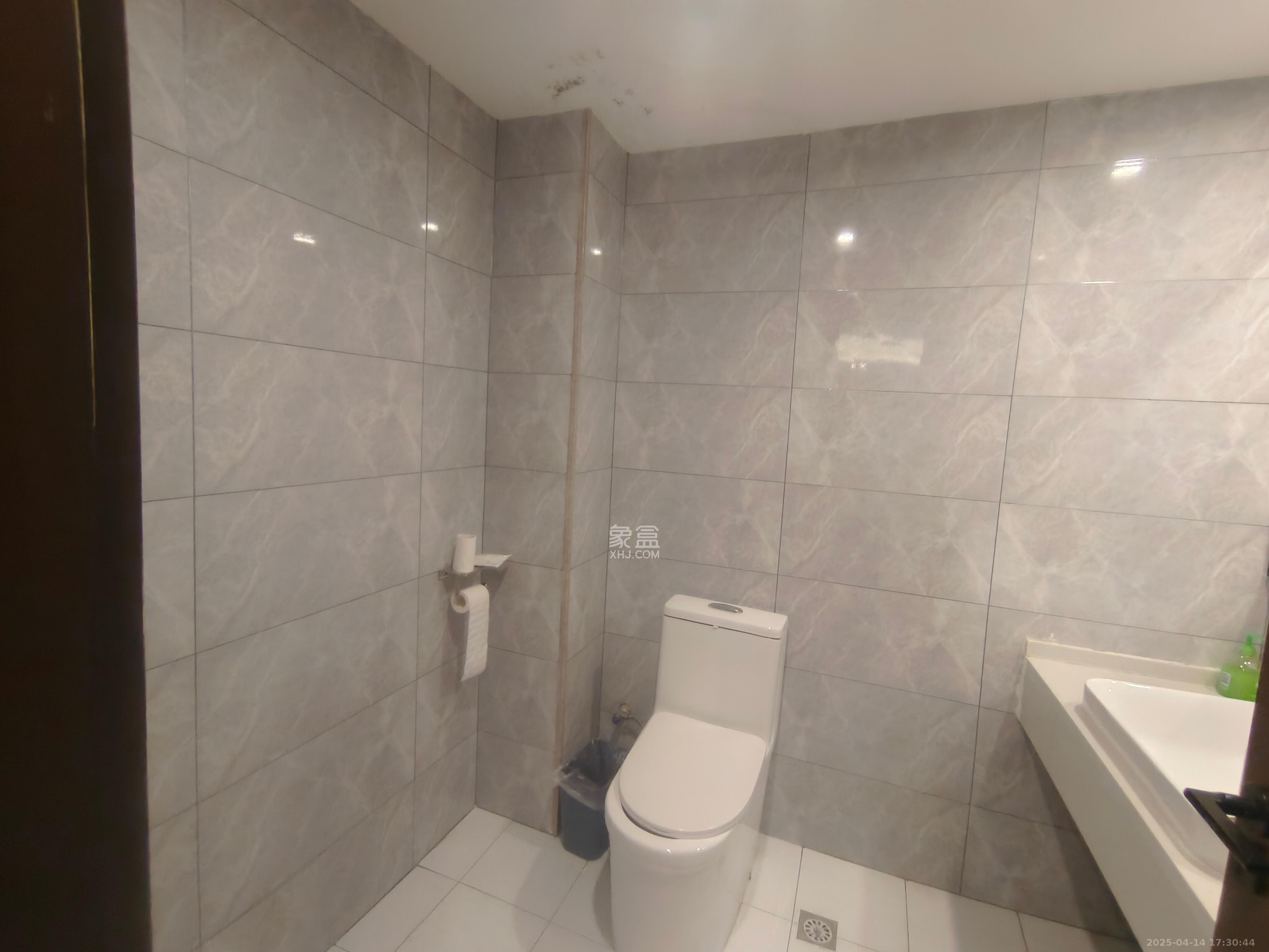 果遇微住宅(筑安雅居) 1室1厅1卫 5000.0元/月 果遇微住宅(筑安雅居) 1室1厅1卫 5000.0元/月室内图