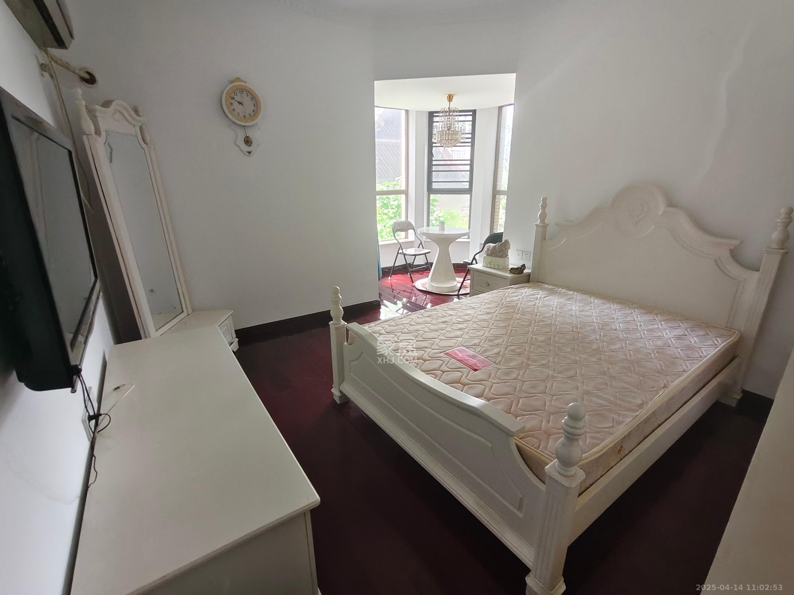 金域南外滩(望江佳园) 3室2厅2卫 3500.0元/月 金域南外滩(望江佳园) 3室2厅2卫 3500.0元/月室内图