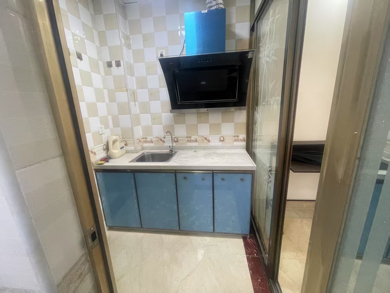 都市阳光 1室0厅1卫 32.0万 都市阳光 1室0厅1卫 32.0万客厅