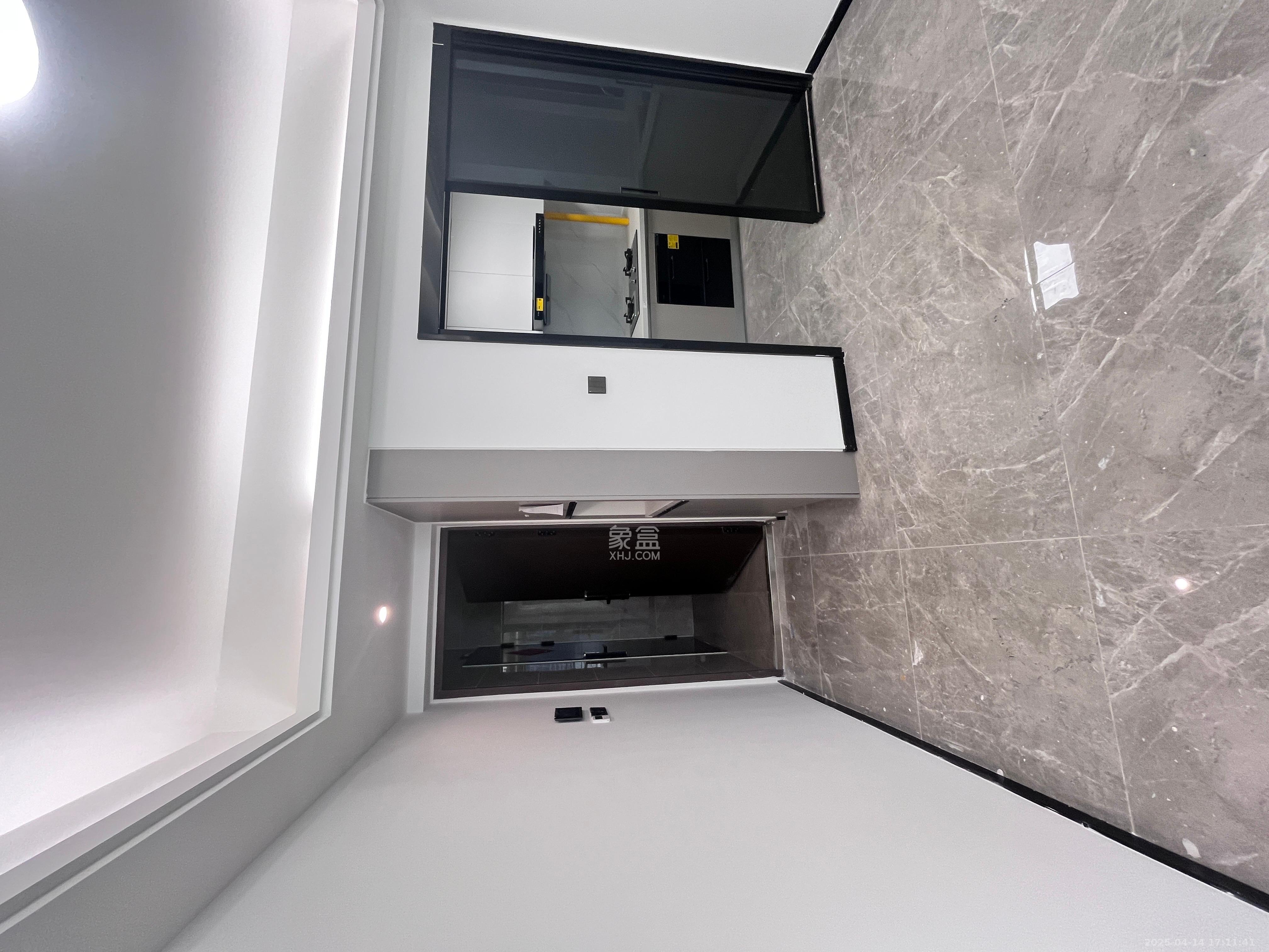 欣利梅溪左岸  3室2厅2卫    2800.0元/月 欣利梅溪左岸  3室2厅2卫    2800.0元/月