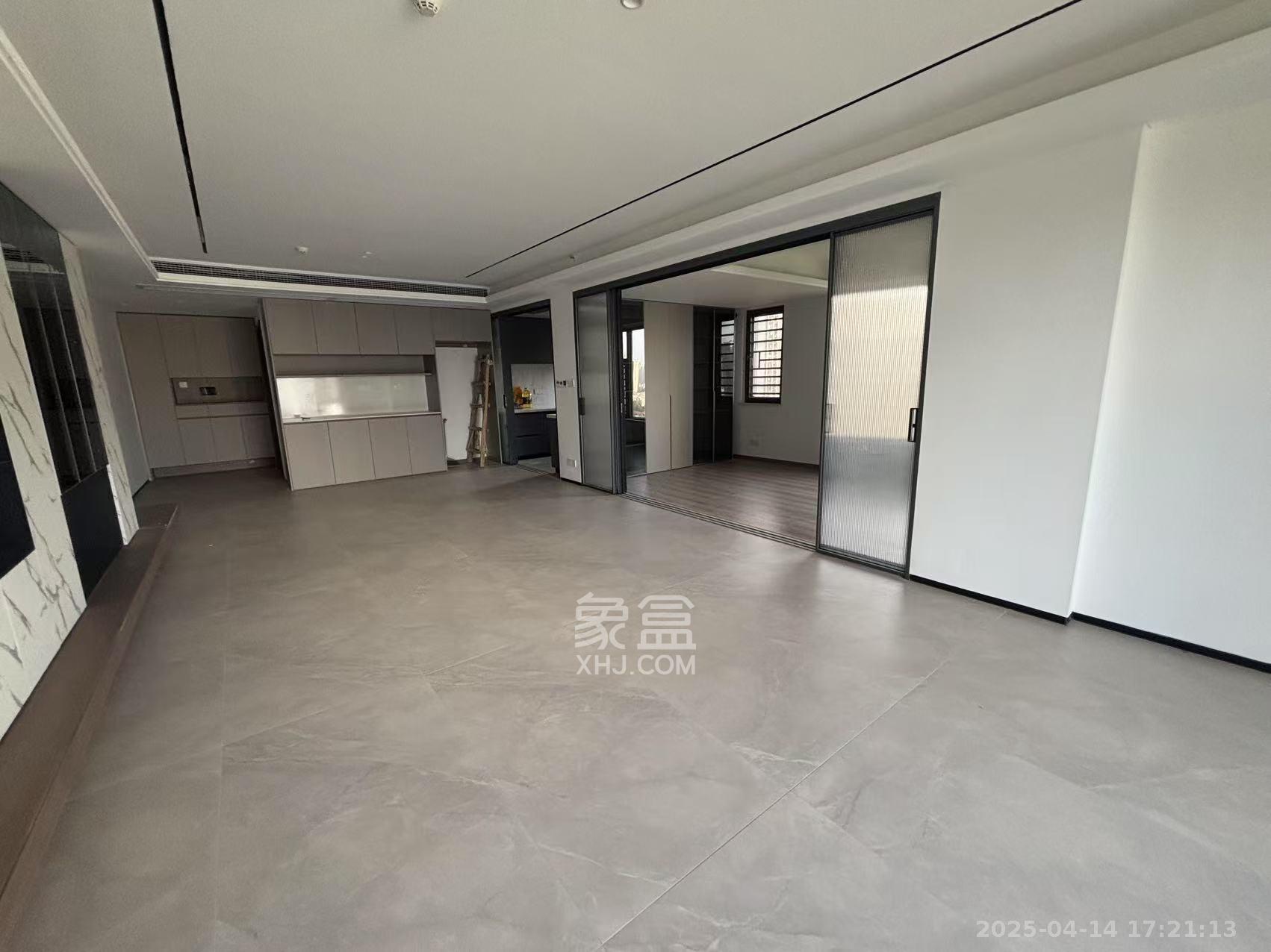 建发央著 4室2厅2卫 6800.0元/月 建发央著 4室2厅2卫 6800.0元/月室内图