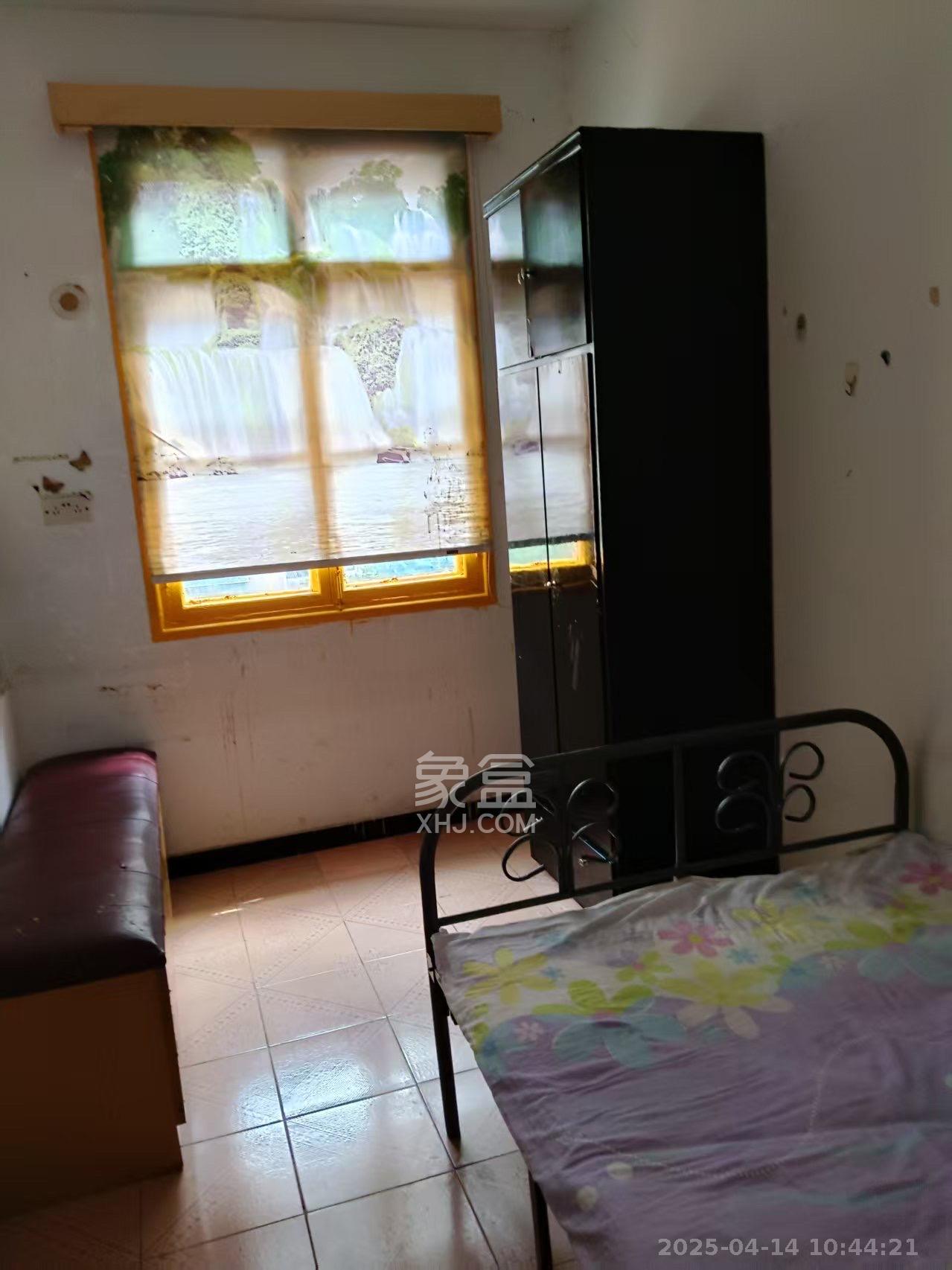 省进出口公司宿舍 3室2厅1卫 1100.0元/月 省进出口公司宿舍 3室2厅1卫 1100.0元/月室内图