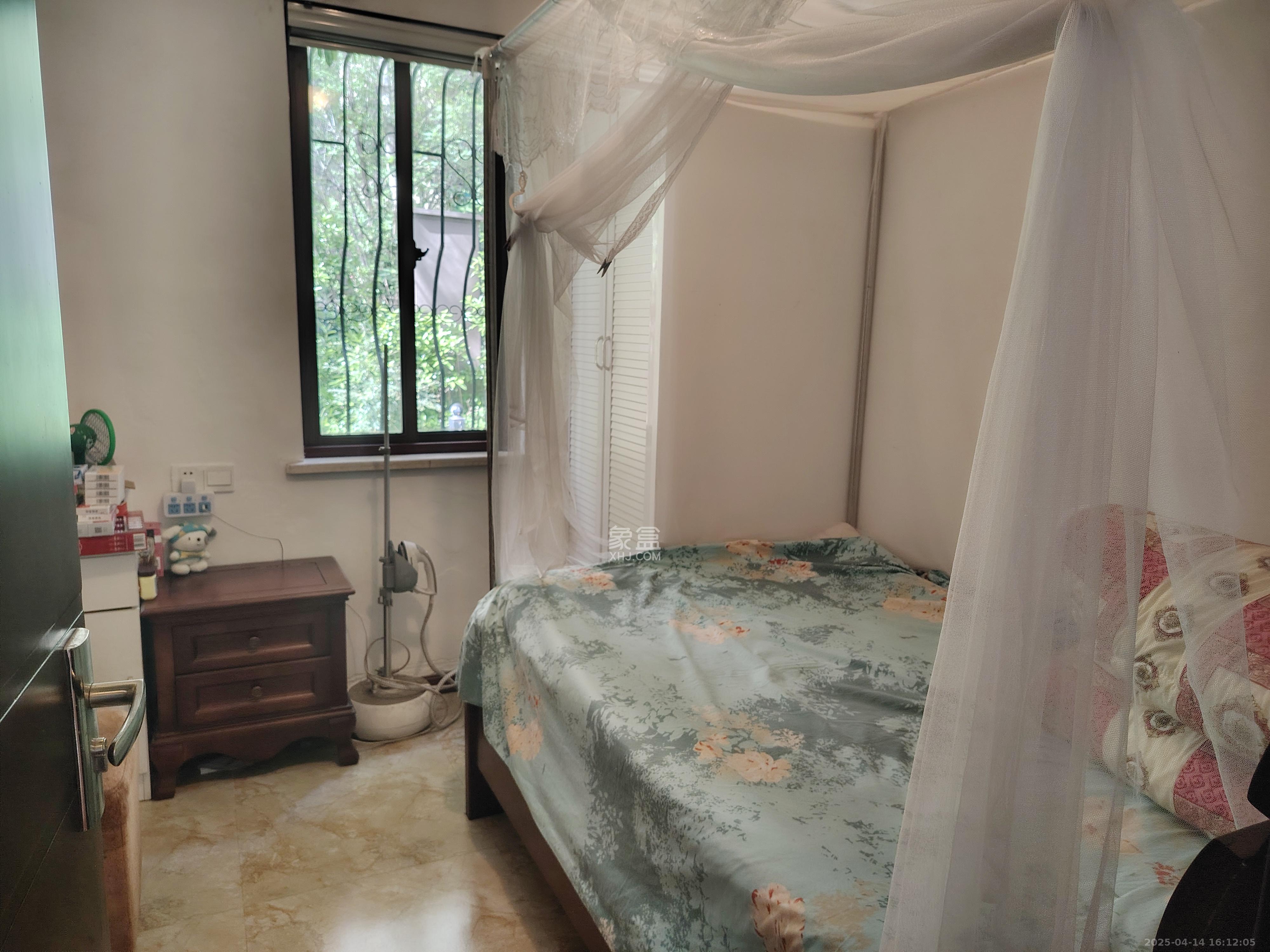 山语城一期 6室2厅3卫 10000.0元/月 山语城一期 6室2厅3卫 10000.0元/月室内图