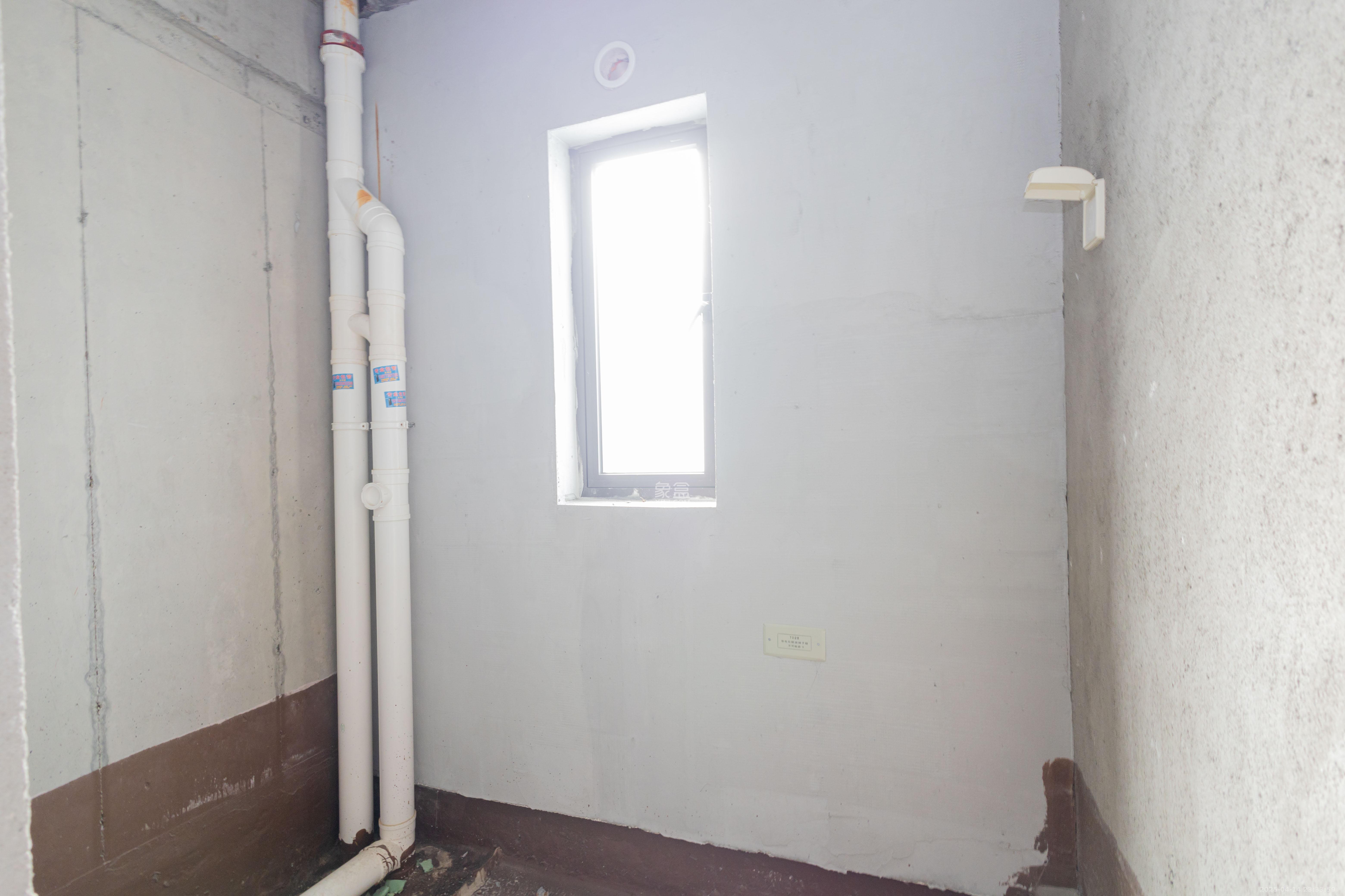 新城恒伟汇隽风华 3室2厅1卫 55.0万 新城恒伟汇隽风华 3室2厅1卫 55.0万卫生间