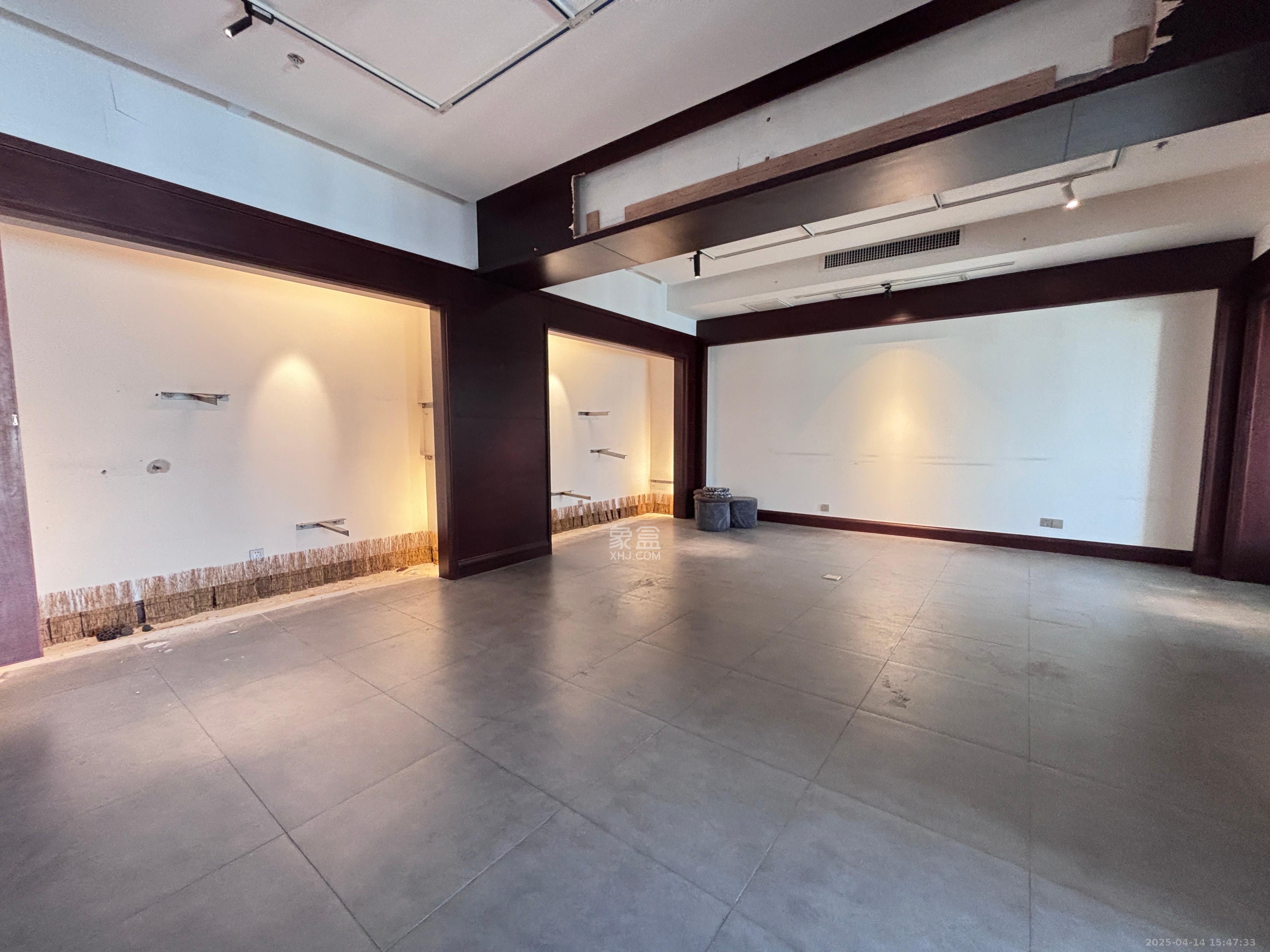 城市之心 1室1厅1卫 7000.0元/月 城市之心 1室1厅1卫 7000.0元/月室内图