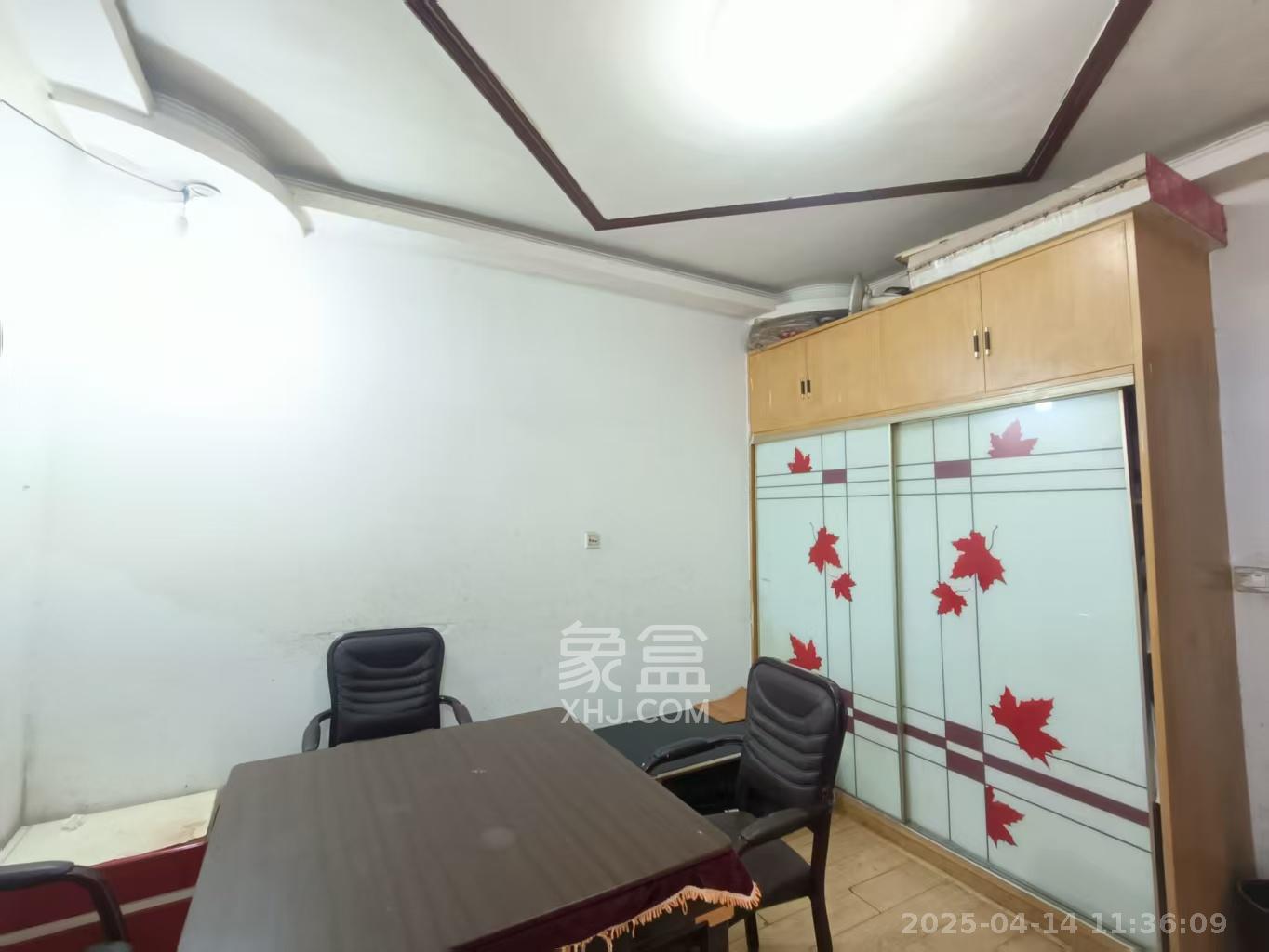 建湘新村  2室1厅1卫   2000.00元/月室内图
