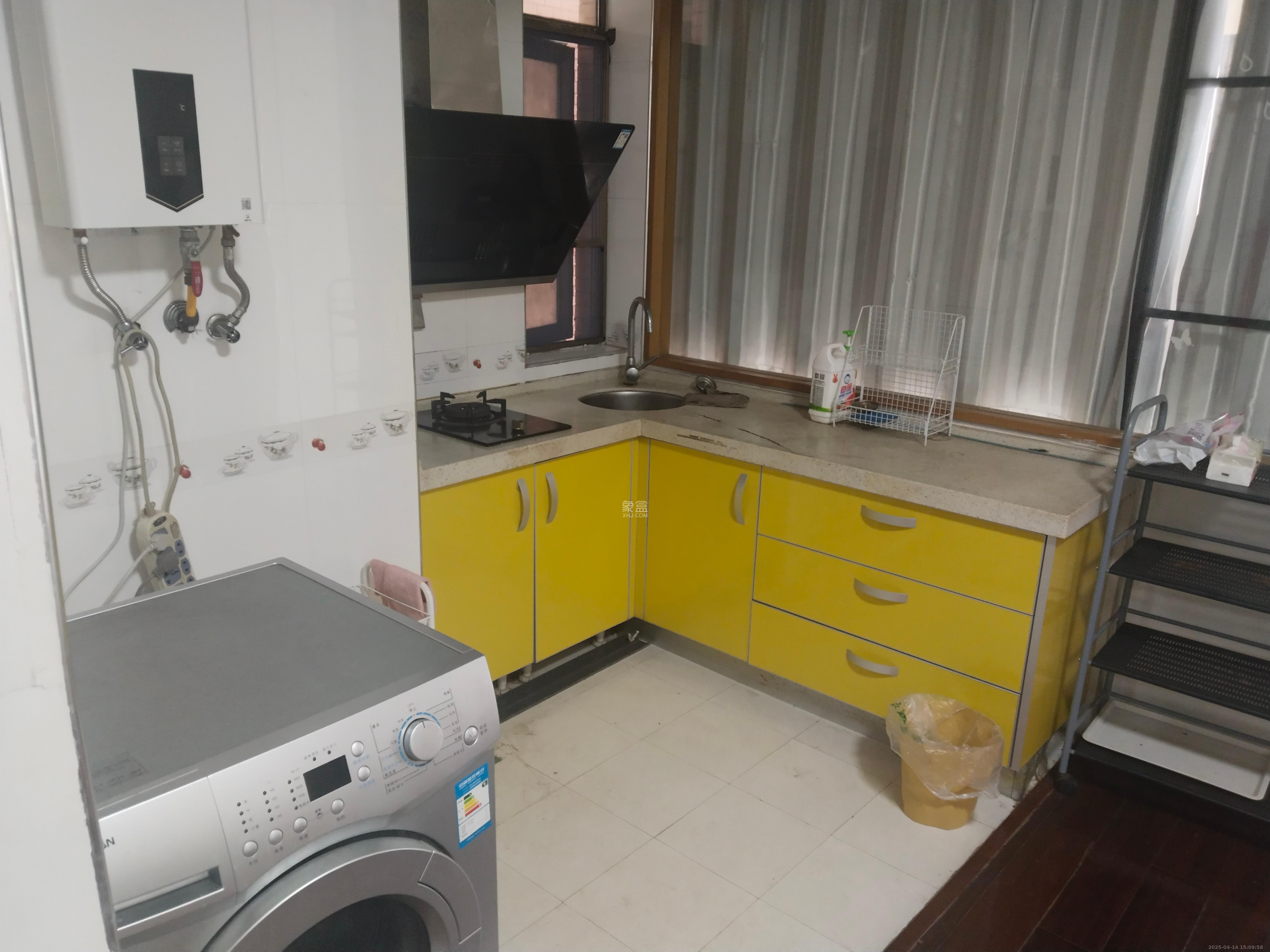 东上一品  1室1厅1卫   1800.00元/月室内图