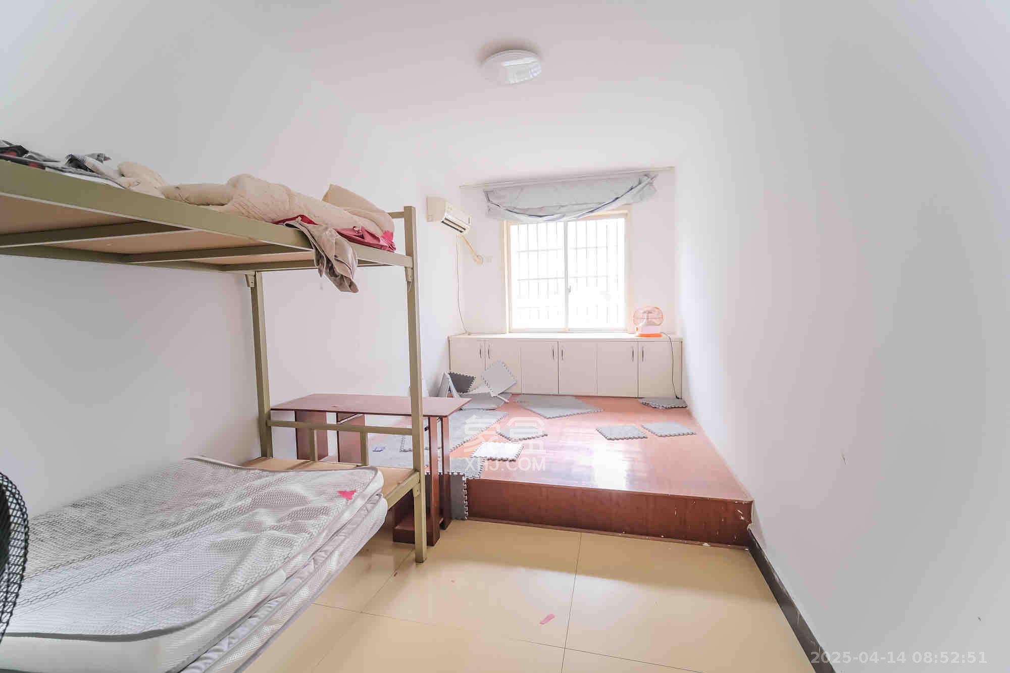 红树湾  3室2厅1卫   1600.00元/月室内图