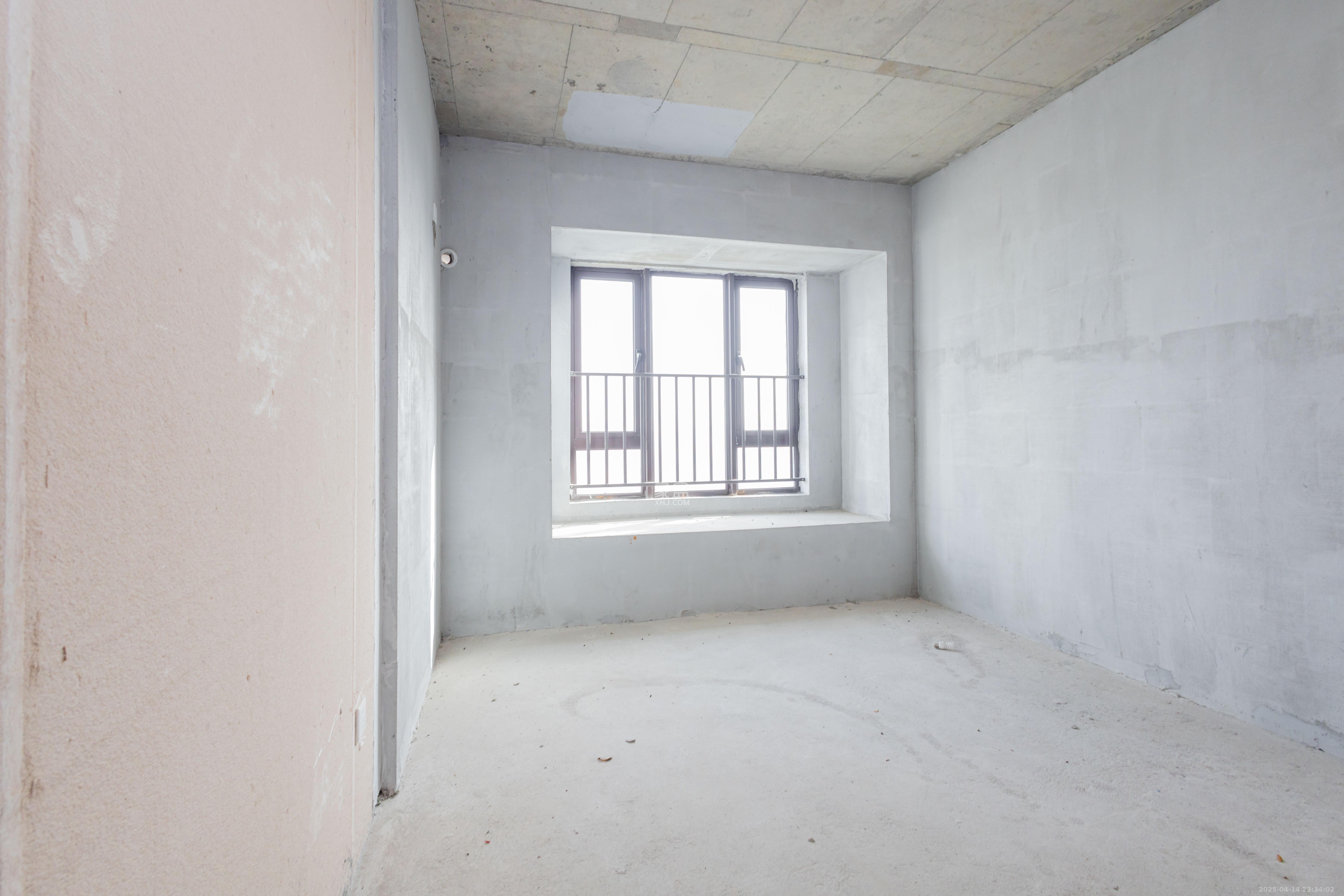 新城恒伟汇隽风华 3室2厅1卫 55.0万 新城恒伟汇隽风华 3室2厅1卫 55.0万卧室