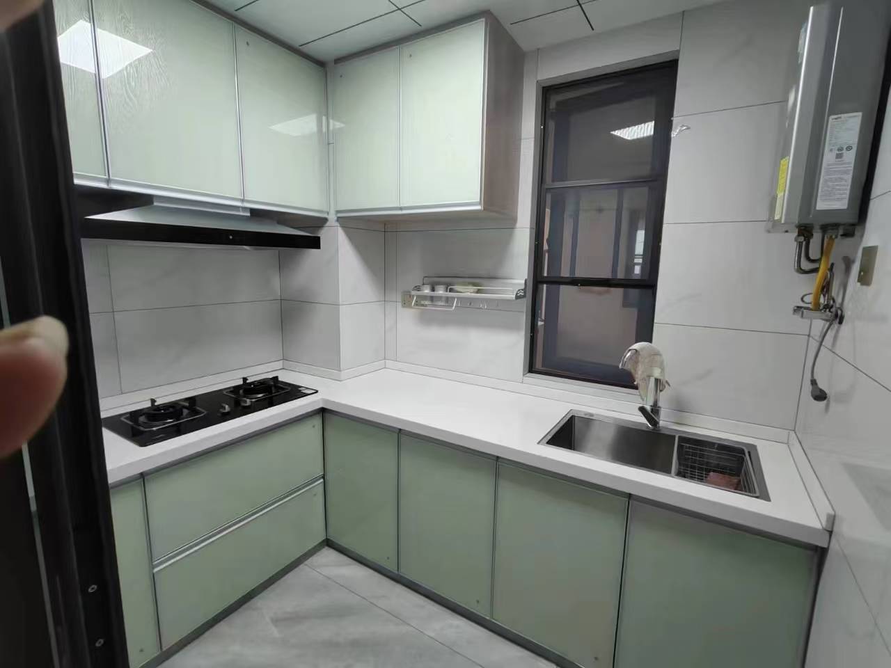 碧桂园衡州盛世 3室0厅0卫 2500.0元/月 碧桂园衡州盛世 3室0厅0卫 2500.0元/月室内图