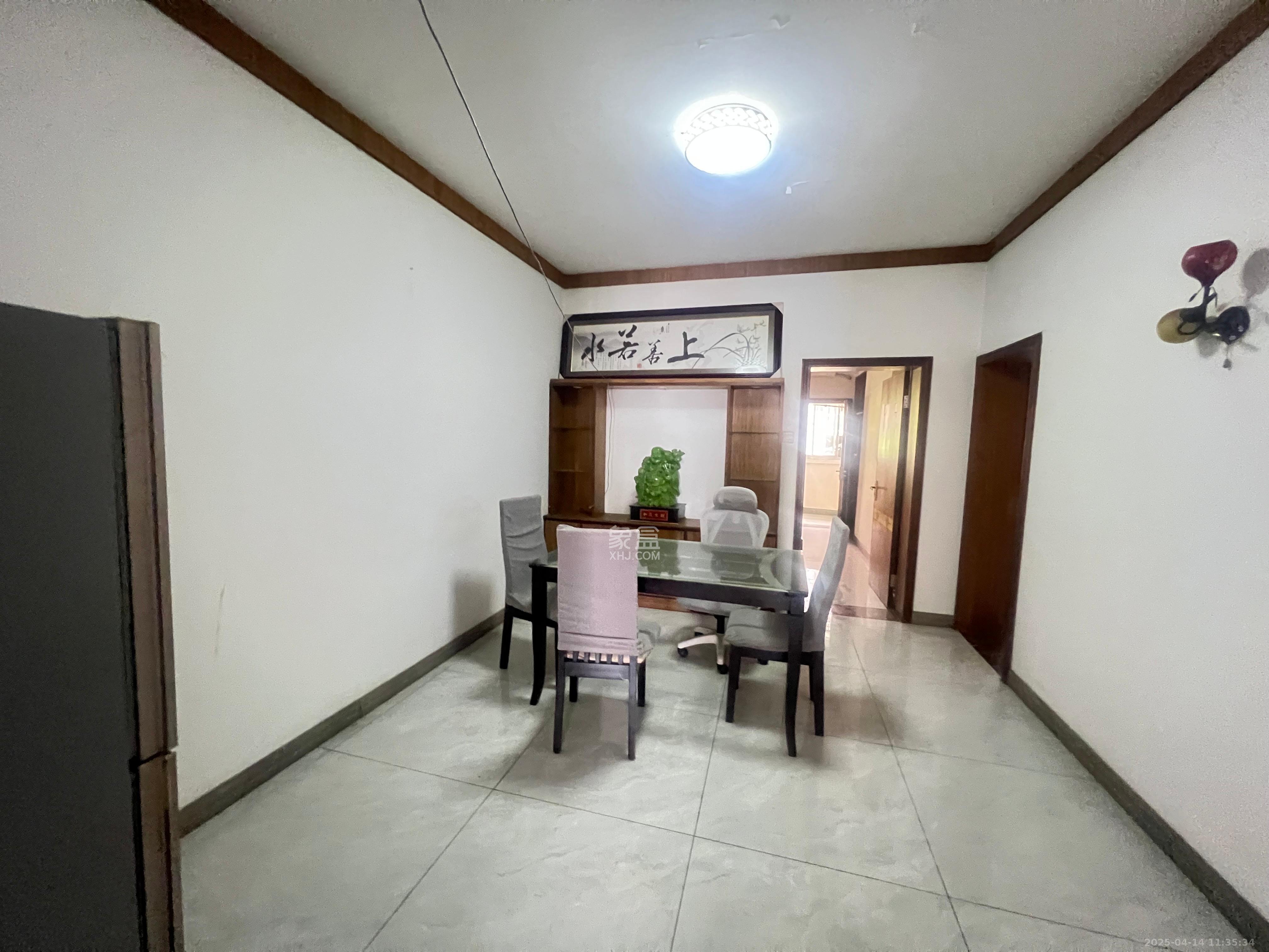 和光公寓 3室2厅1卫 2300.0元/月 和光公寓 3室2厅1卫 2300.0元/月室内图