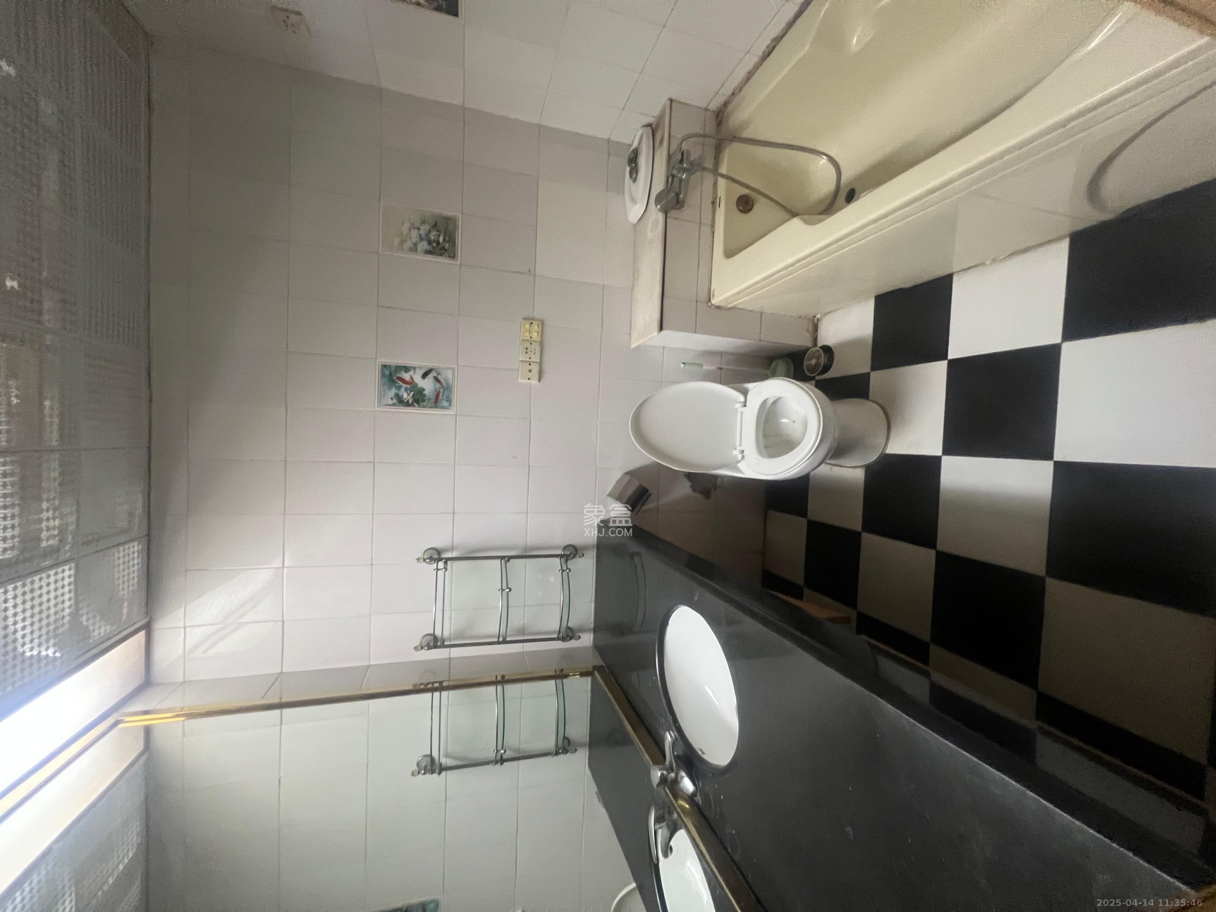 和光公寓 3室2厅1卫 2300.0元/月 和光公寓 3室2厅1卫 2300.0元/月室内图