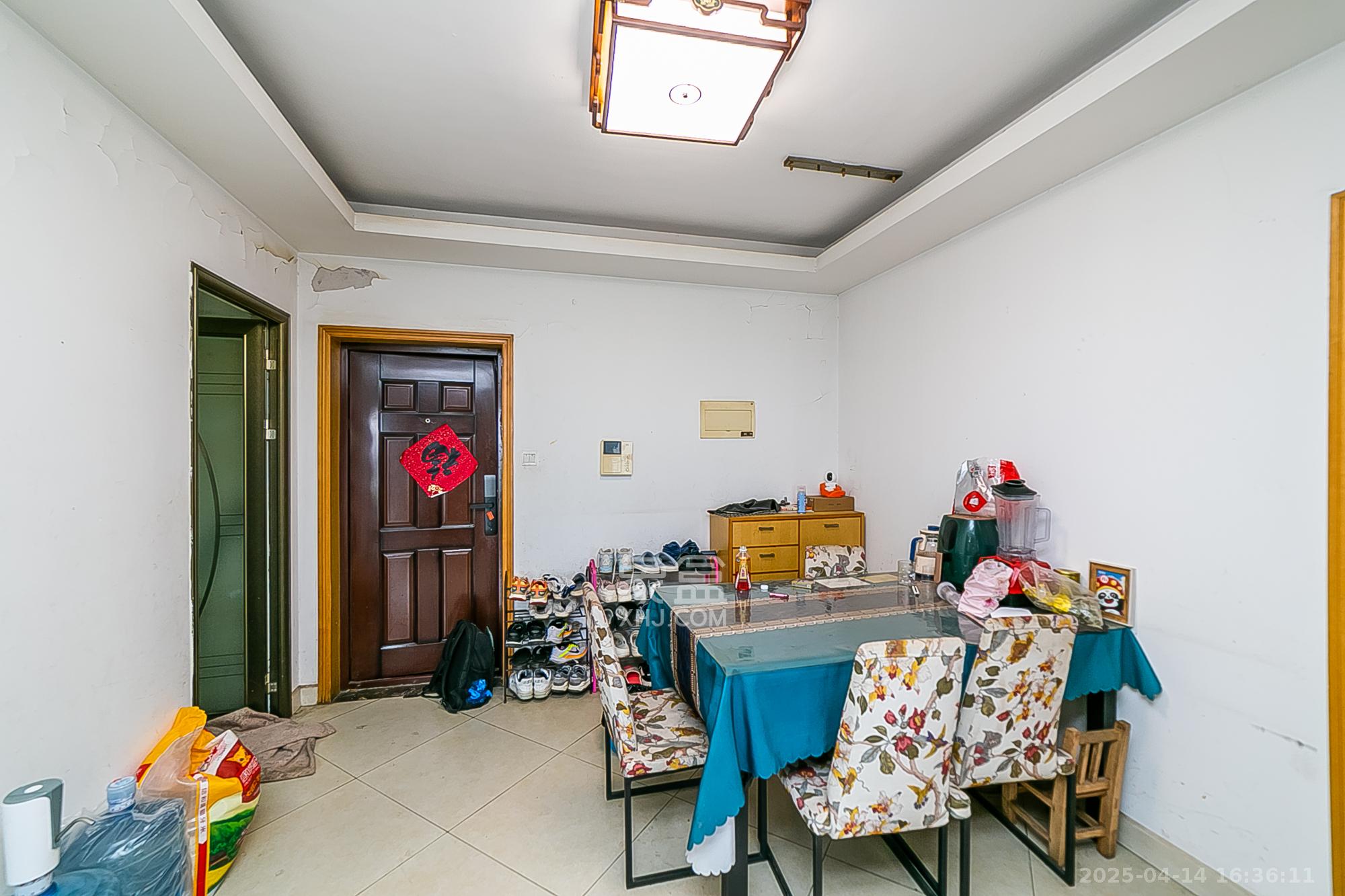 湘江锦绣  2室2厅1卫    65.0万 湘江锦绣  2室2厅1卫    65.0万客厅