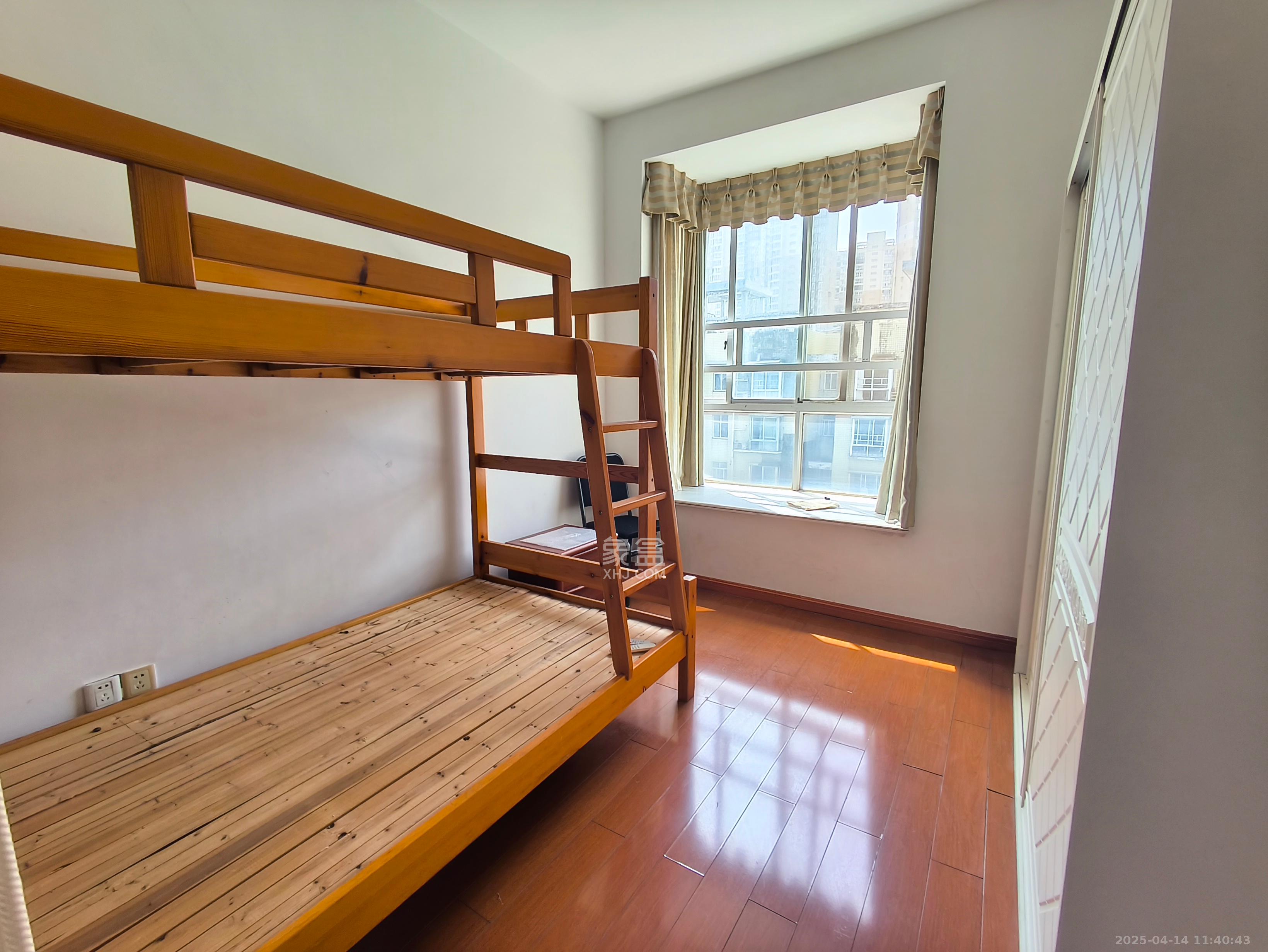 北国风光  3室2厅2卫    3000.0元/月 北国风光  3室2厅2卫    3000.0元/月室内图