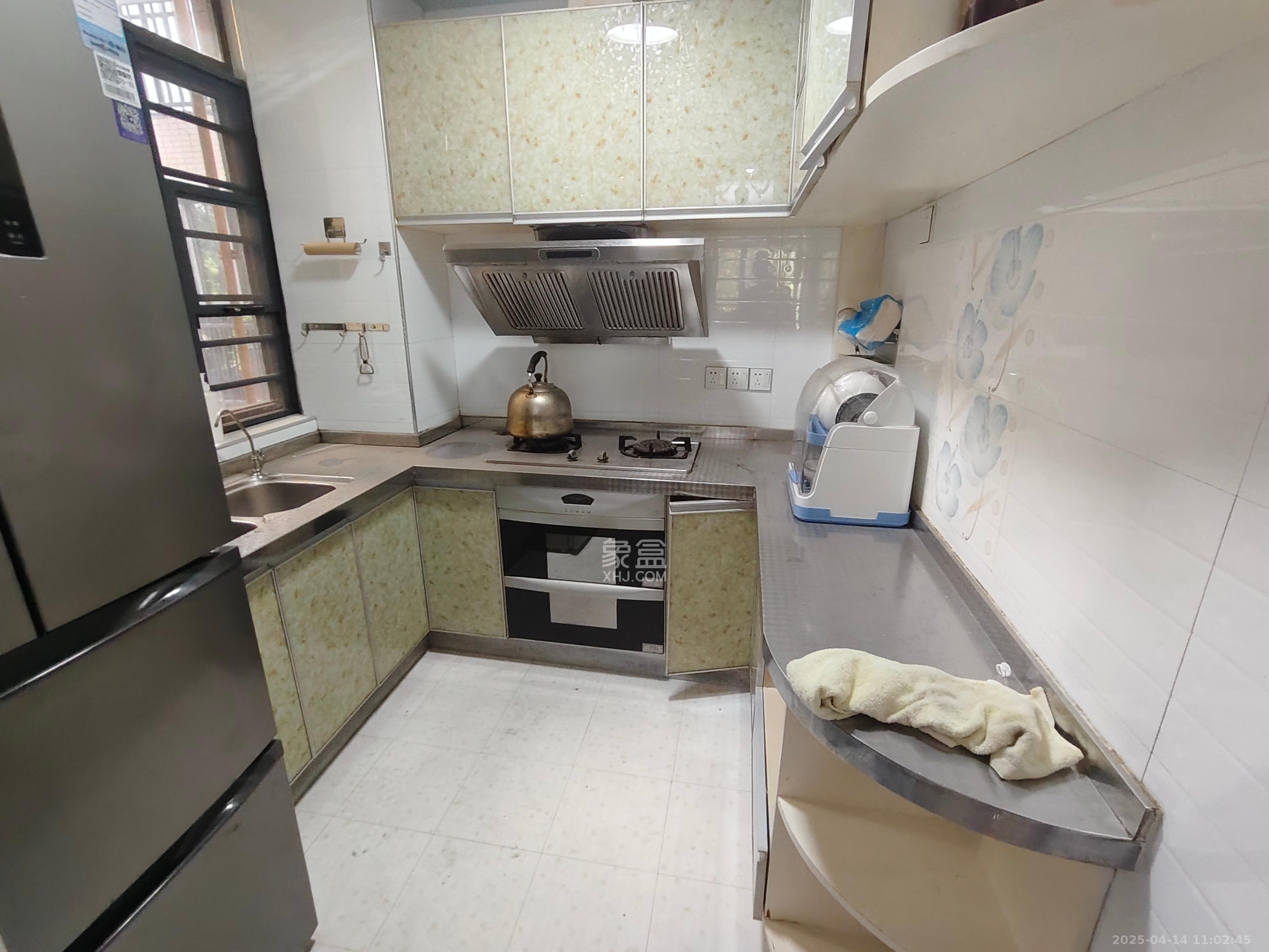 金域南外滩(望江佳园) 3室2厅2卫 3500.0元/月 金域南外滩(望江佳园) 3室2厅2卫 3500.0元/月室内图