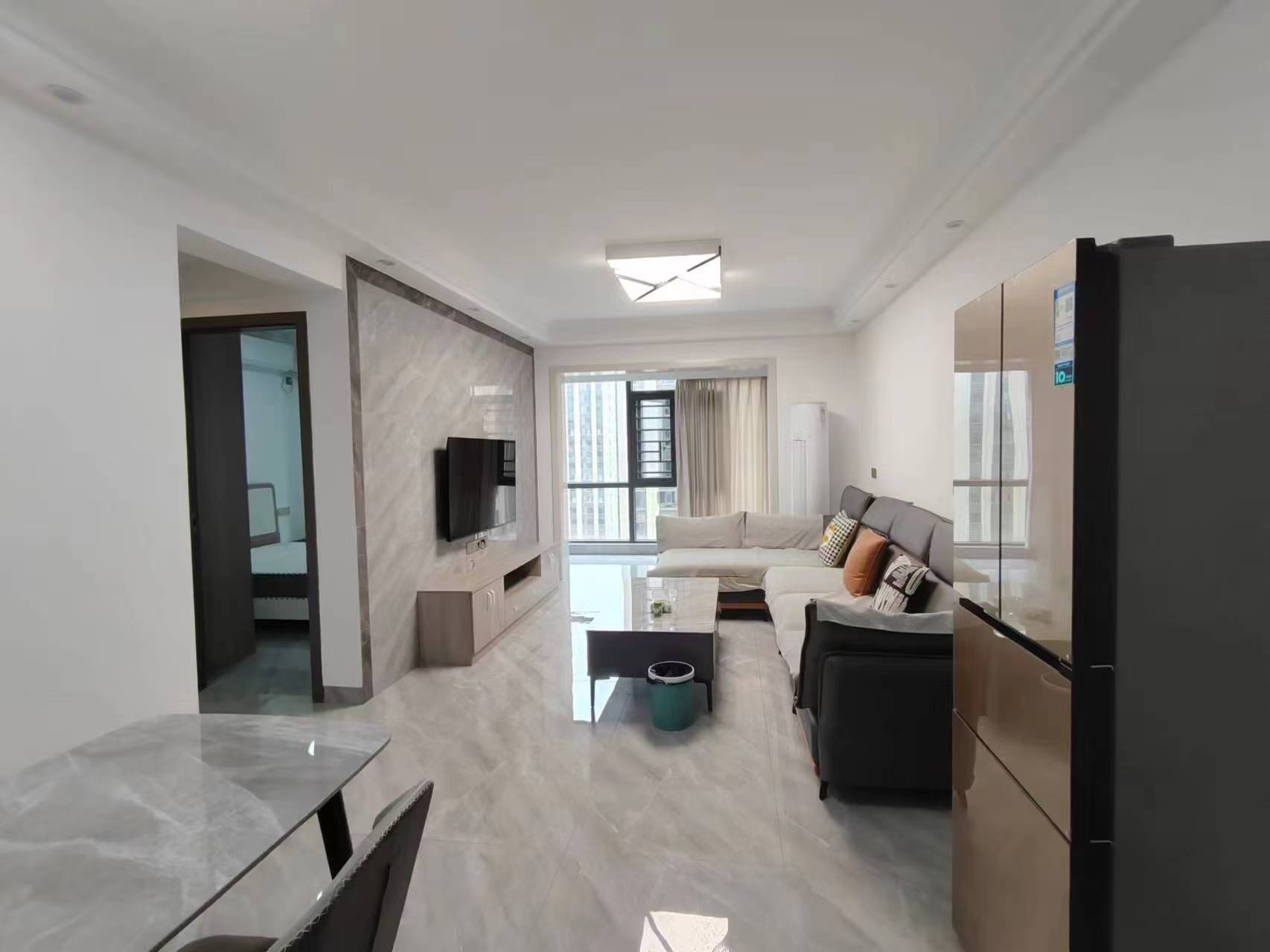 碧桂园衡州盛世 3室0厅0卫 2500.0元/月 碧桂园衡州盛世 3室0厅0卫 2500.0元/月室内图