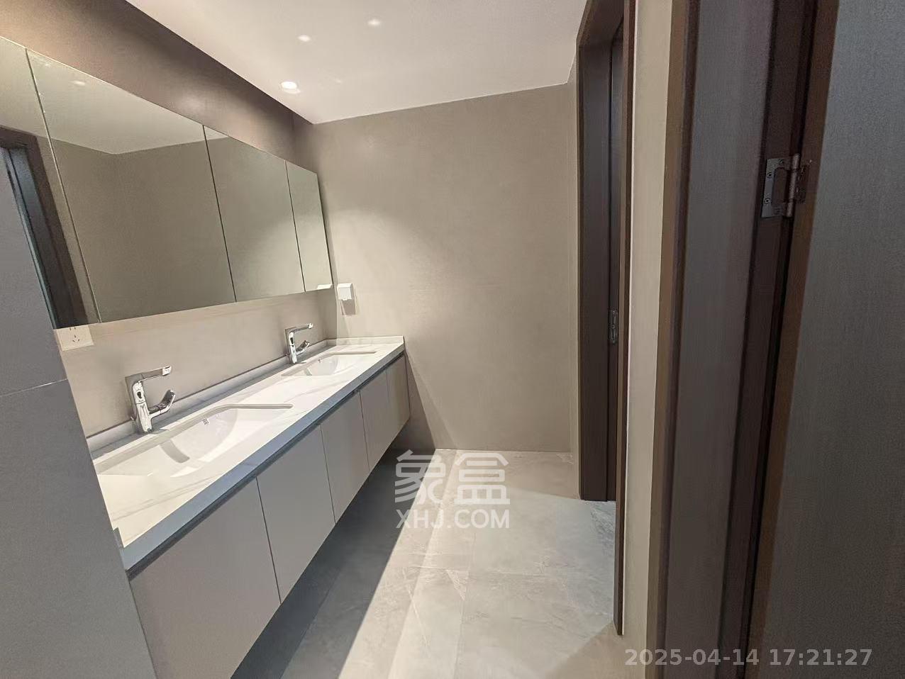 建发央著 4室2厅2卫 6800.0元/月 建发央著 4室2厅2卫 6800.0元/月室内图