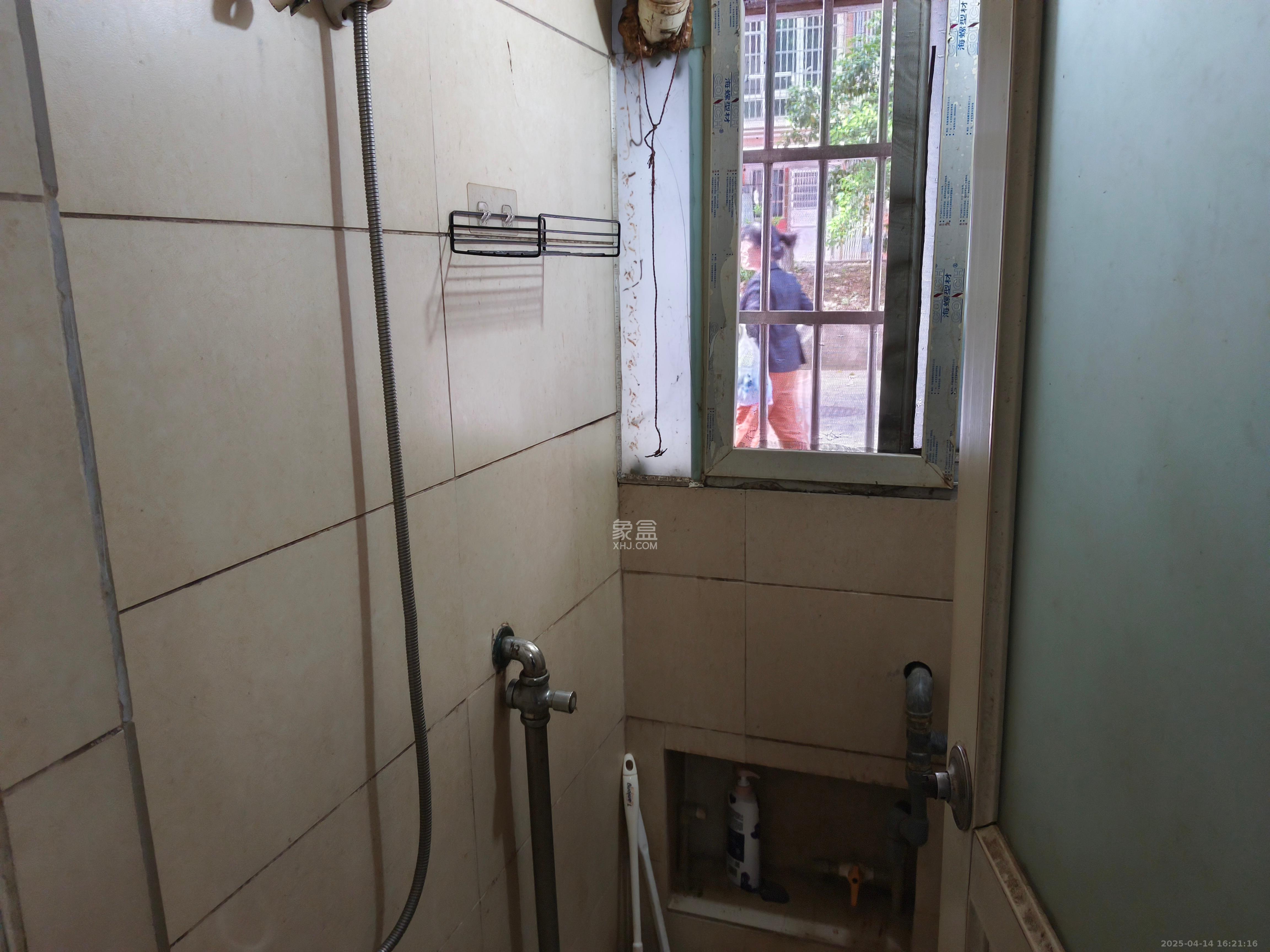 恩瑞麓山名园(龙王港小区) 1室0厅0卫 600.0元/月 恩瑞麓山名园(龙王港小区) 1室0厅0卫 600.0元/月室内图