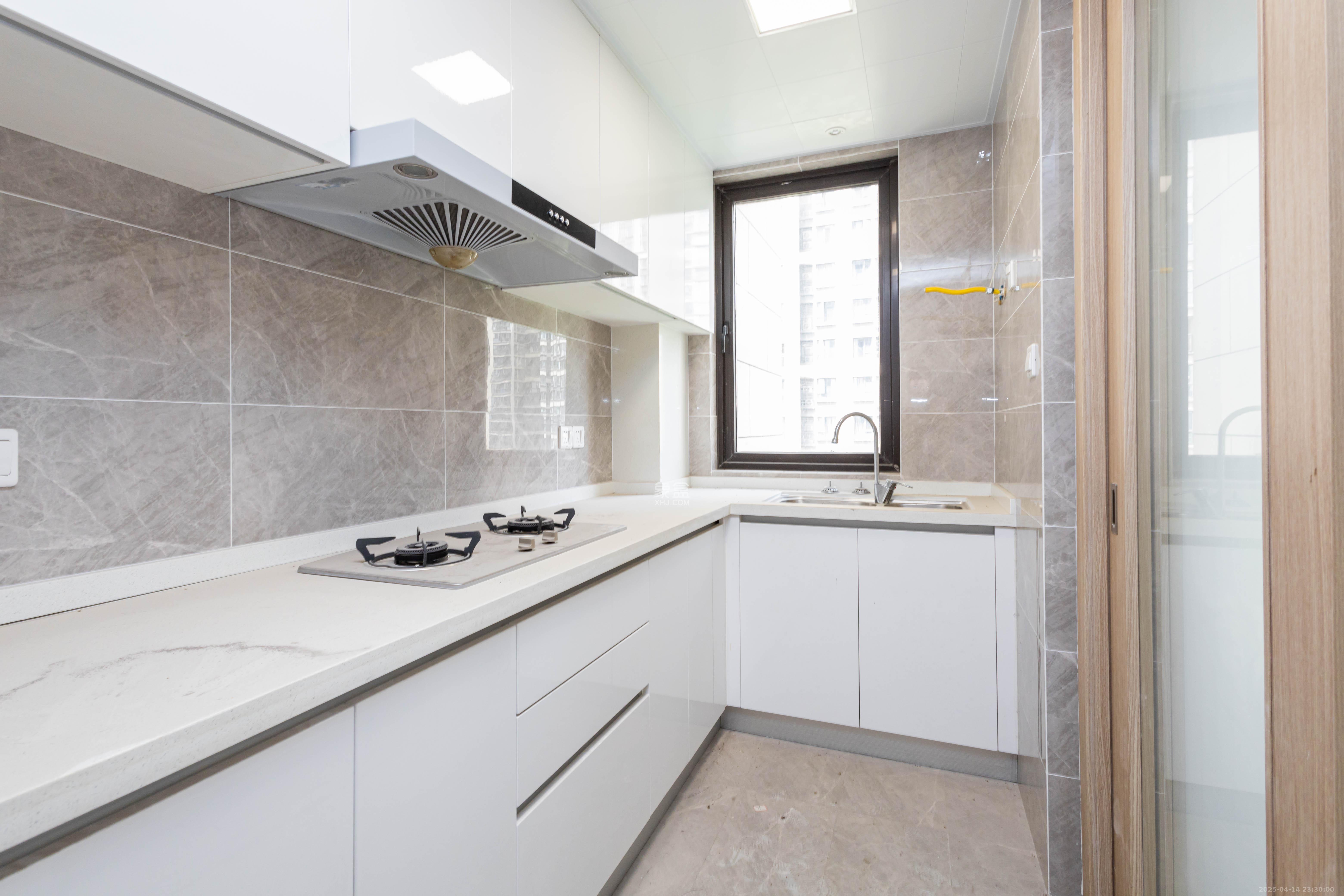 君合新城玺樾 3室2厅2卫 90.0万 君合新城玺樾 3室2厅2卫 90.0万厨房